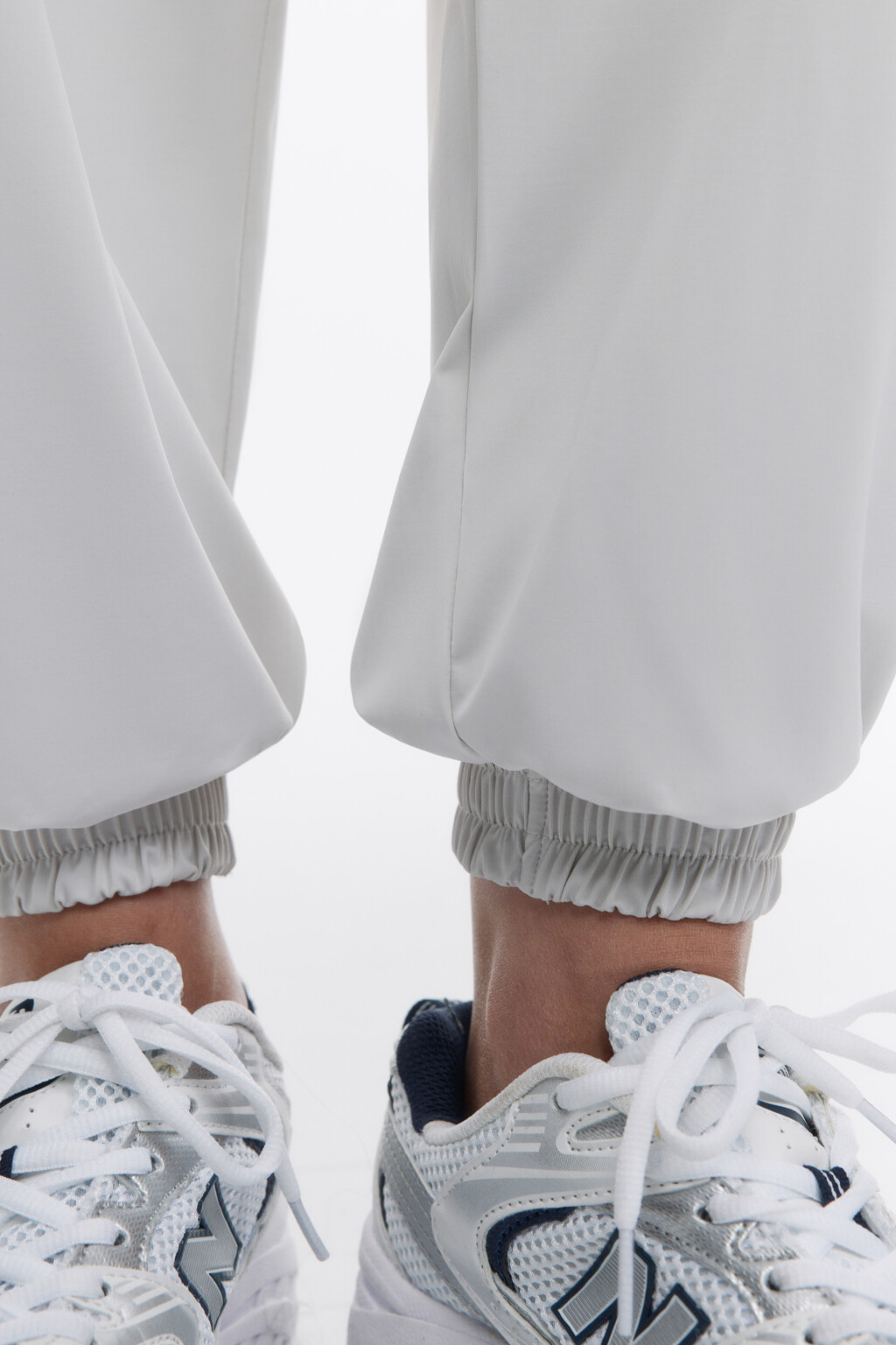 Брюки-джоггеры спортивные из дышащей ткани - цвет серый - 7