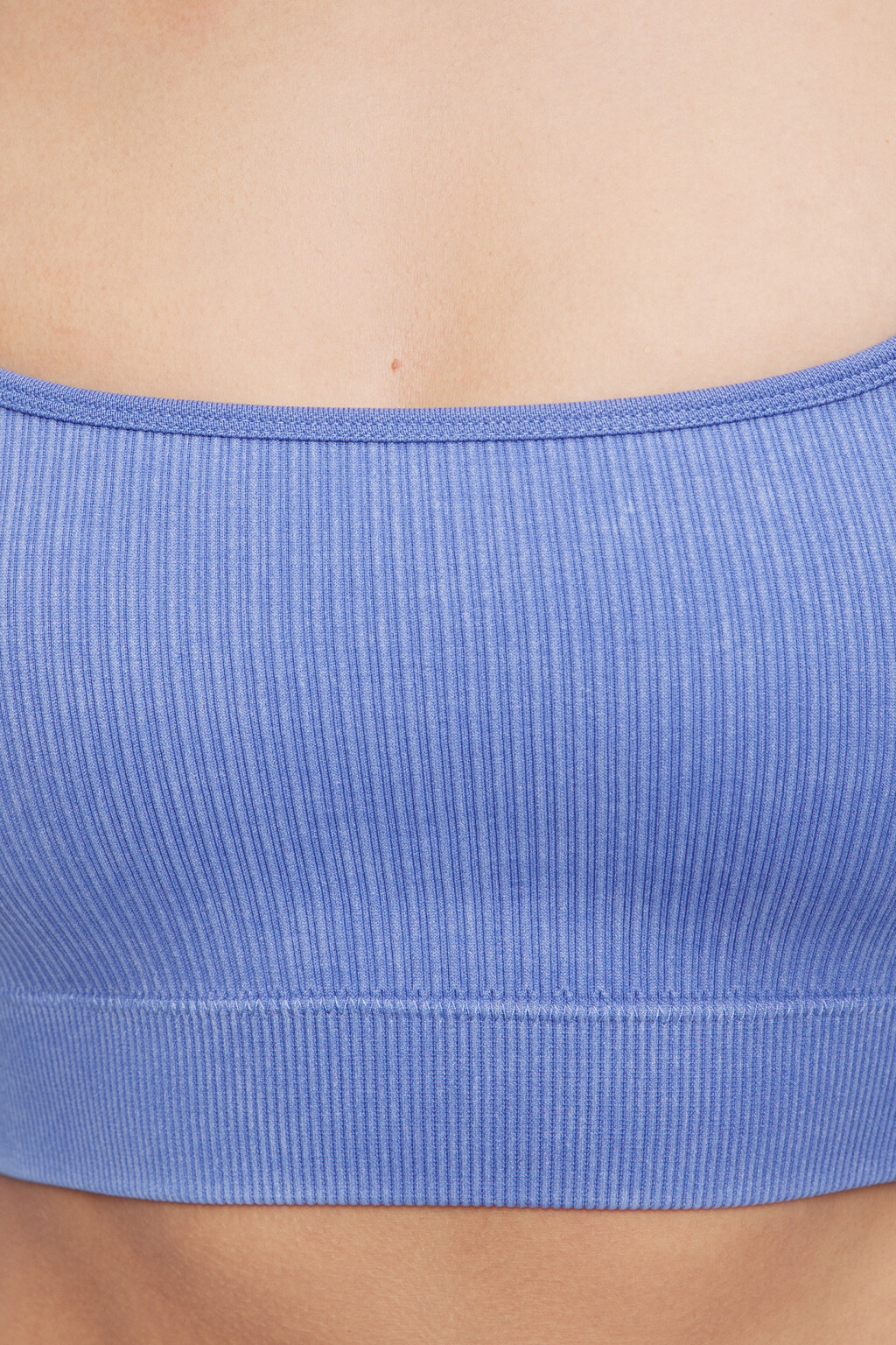 Кроп-лонгслив спортивный бесшовный в рубчик - цвет голубой - 6