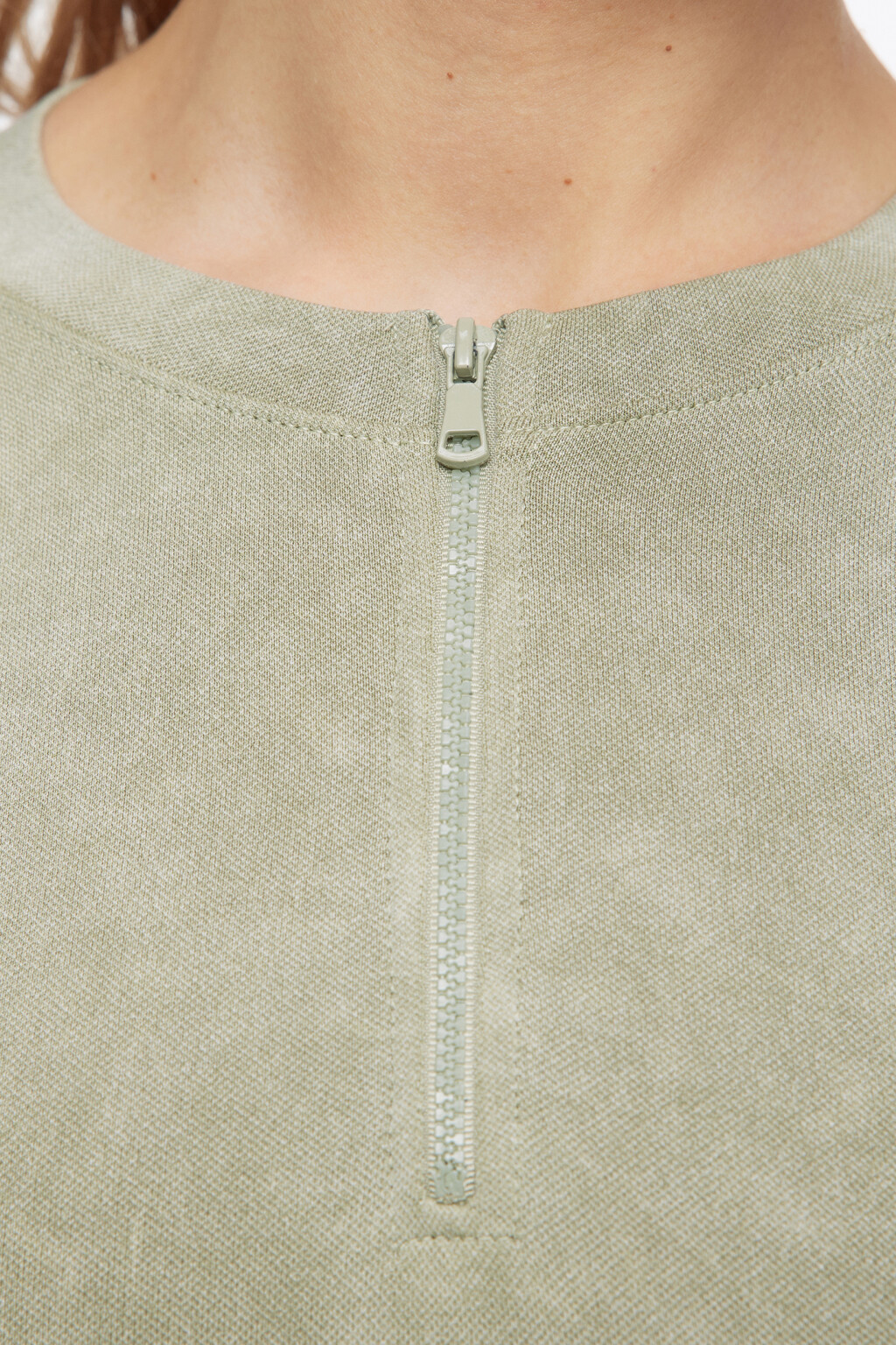 Лонгслив спортивный с молнией на груди - цвет зеленый - 6