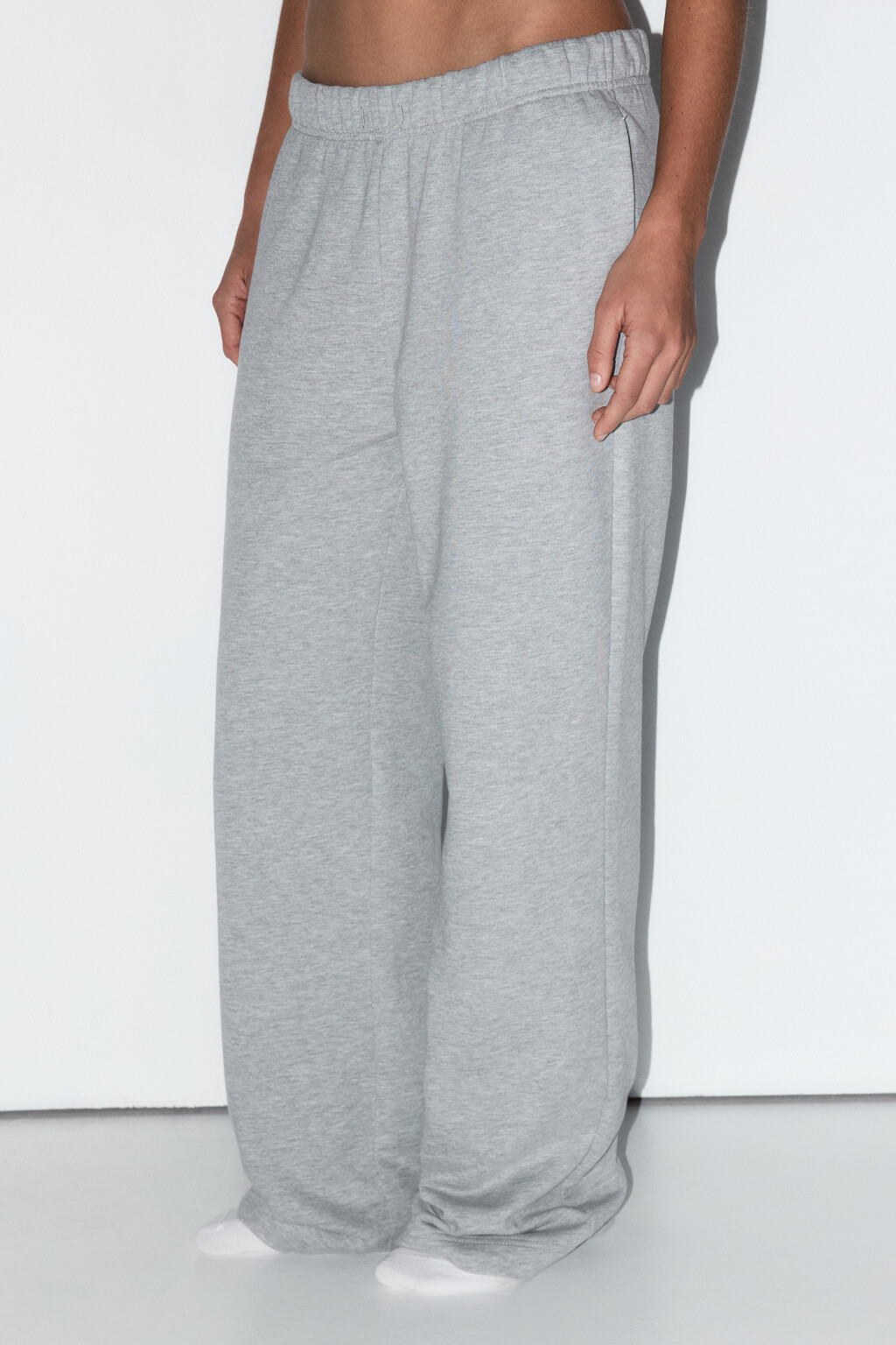 Брюки домашние трикотажные с поясом-резинкой - цвет серый - 2