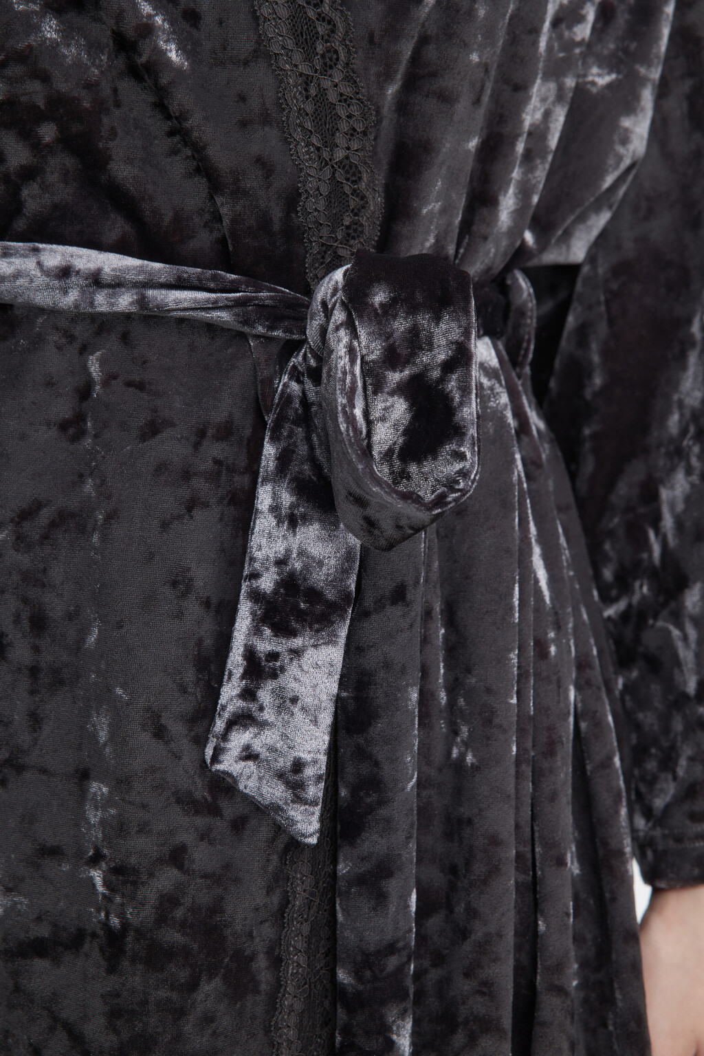 Халат домашний бархатный с кружевом - цвет серый - 6