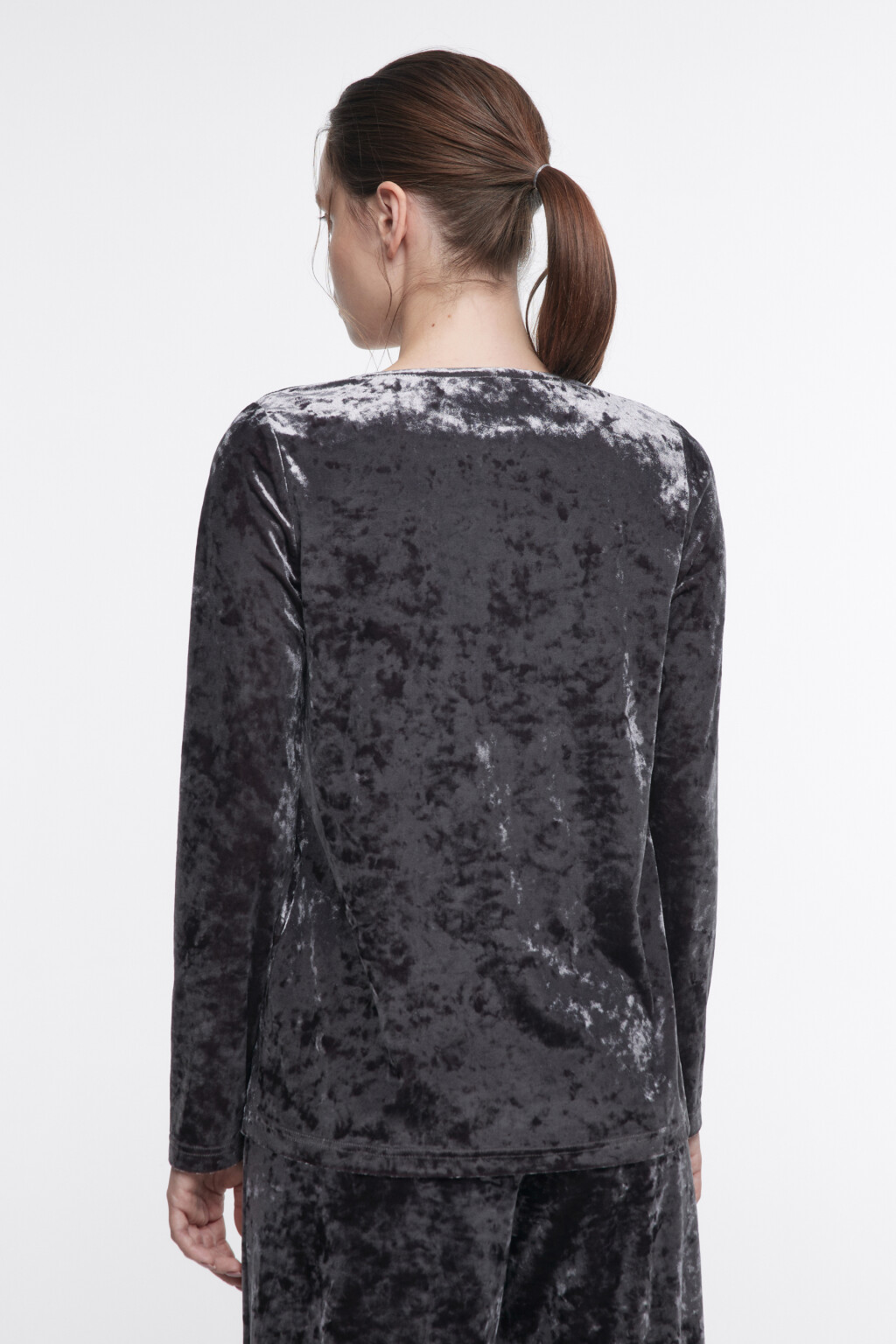 Лонгслив домашний бархатный с кружевом - цвет серый - 3