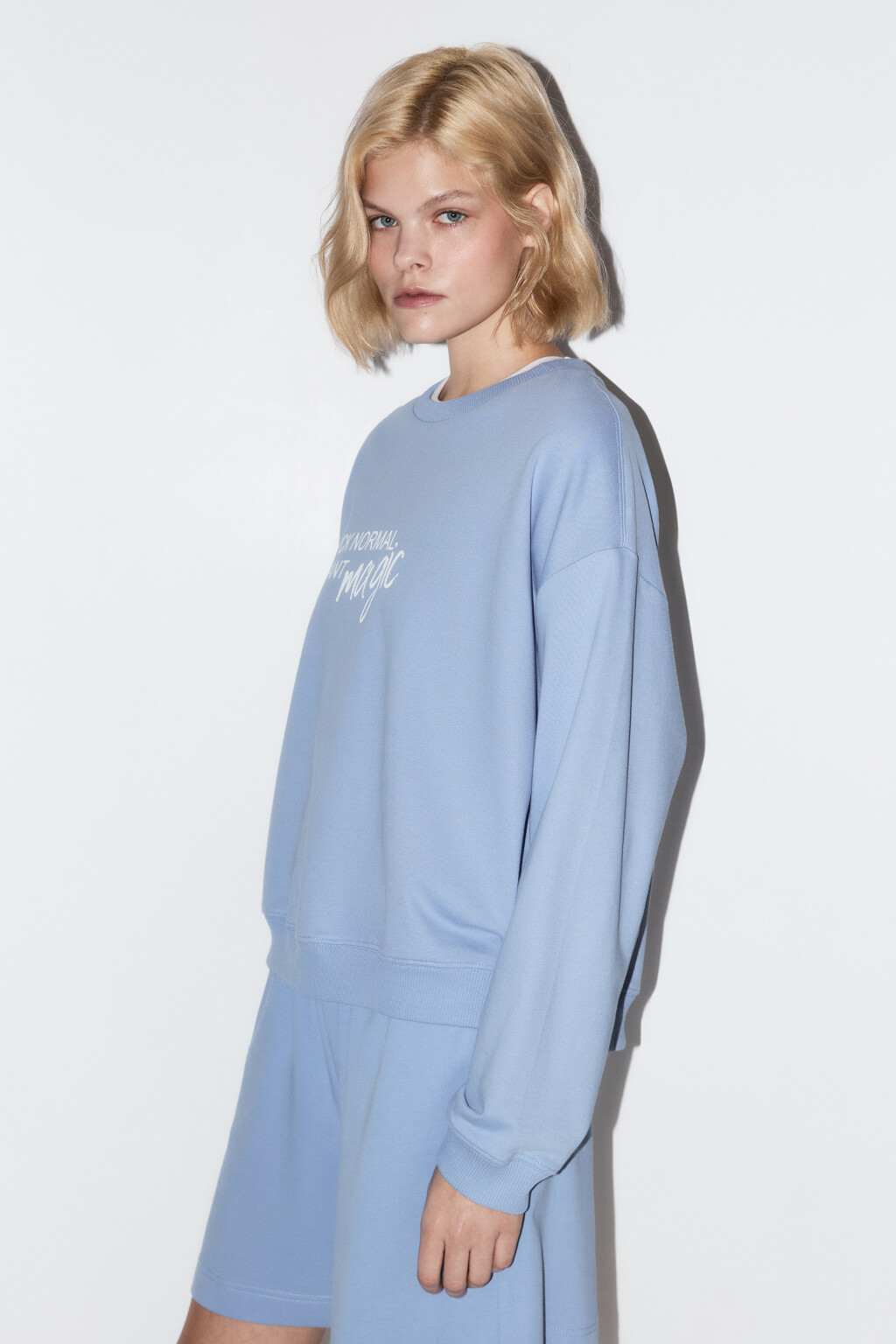 Свитшот домашний хлопковый с принтом - цвет голубой - 3