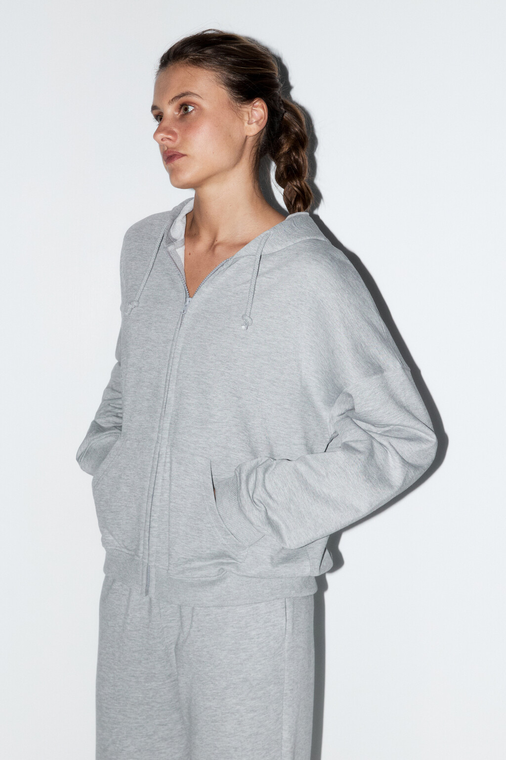 Худи на молнии оверсайз домашняя с капюшоном - цвет серый - 3