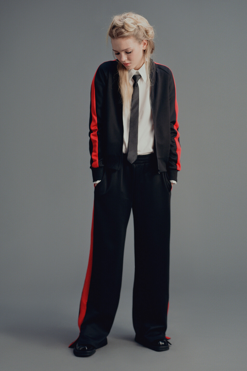 Брюки трикотажные с лампасами - цвет черный - 8