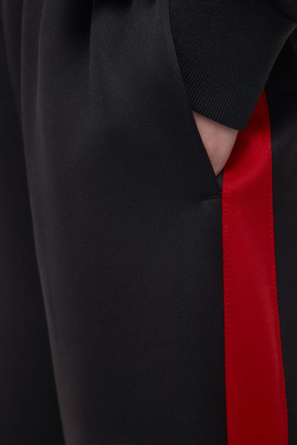 Брюки трикотажные с лампасами - цвет черный - 6