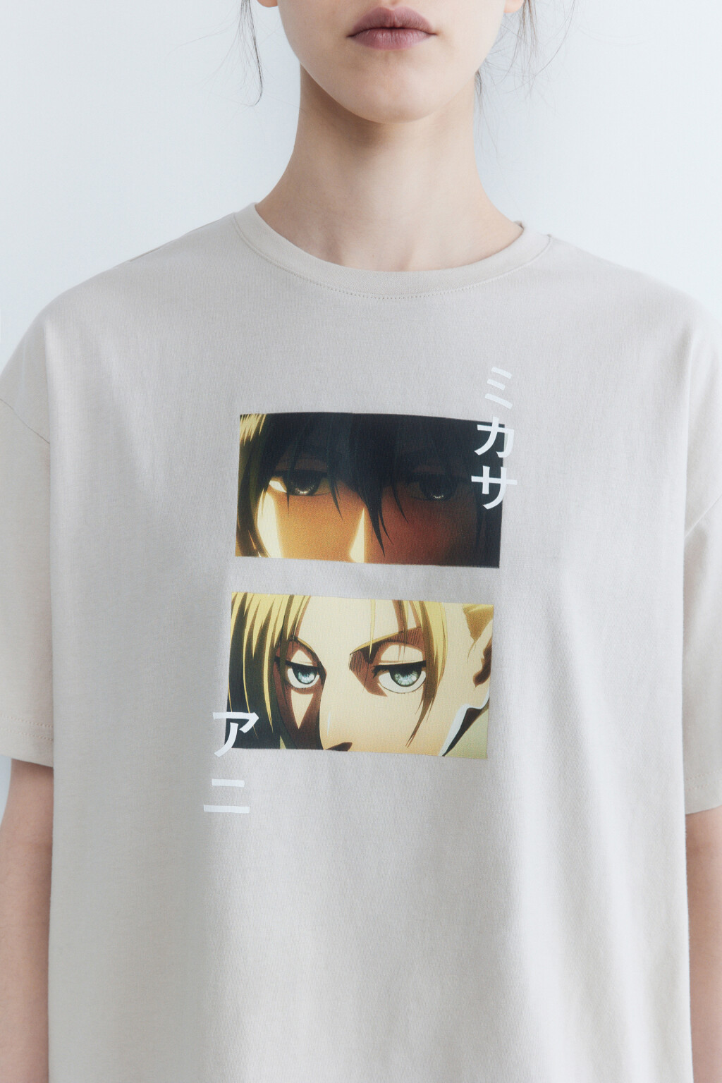 Футболка oversize с принтом Атака титанов - цвет бежевый - 7