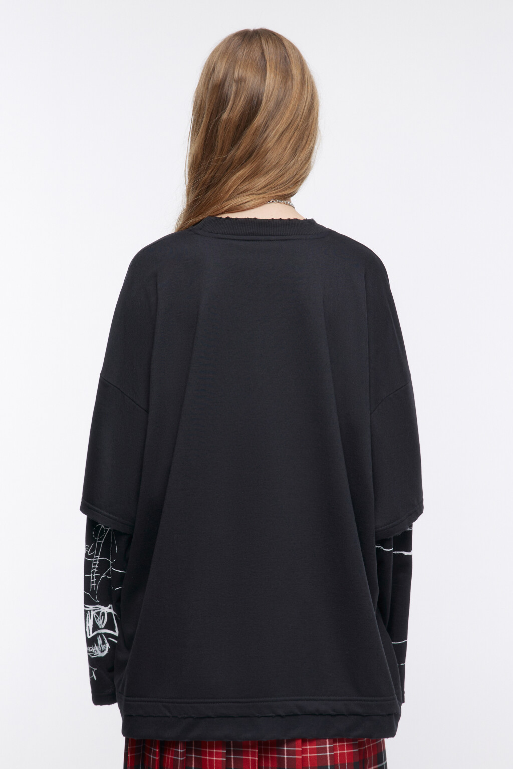 Лонгслив oversize с двойными рукавами и принтом - цвет черный - 4