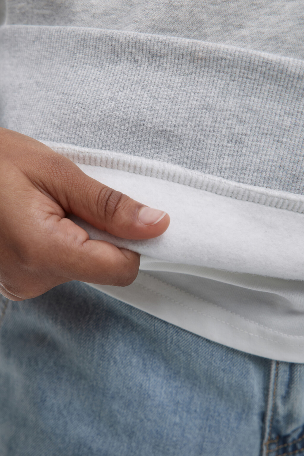 Худи утепленная с капюшоном и принтом - цвет серый - 8