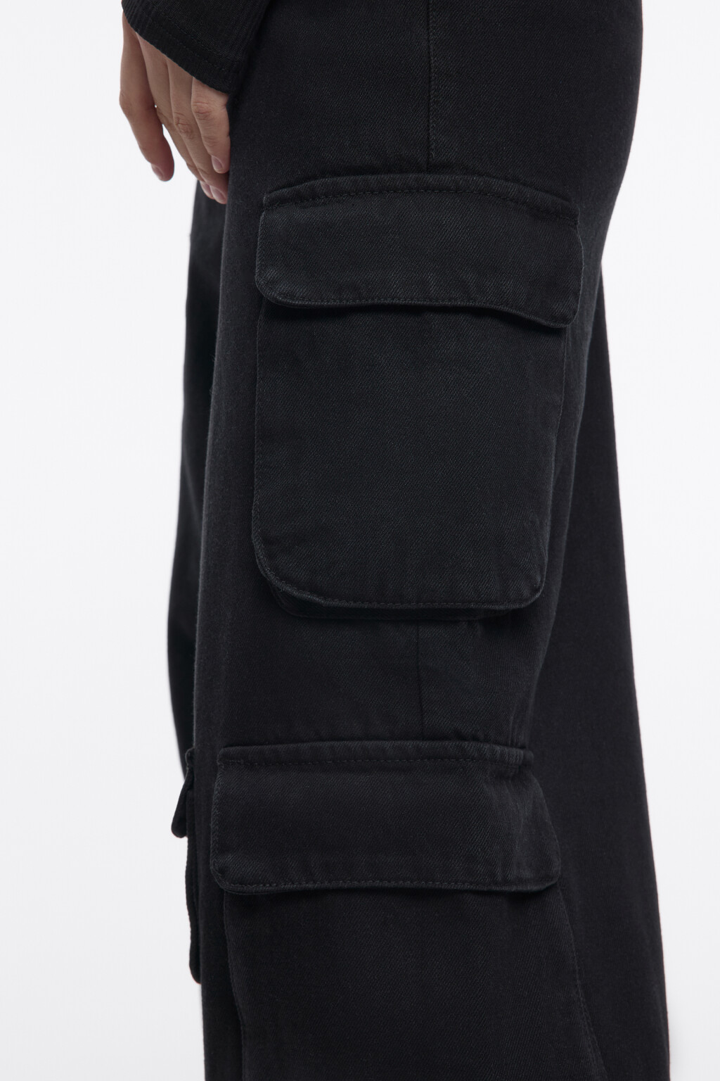 Джинсы широкие с карманами карго - цвет черный - 7