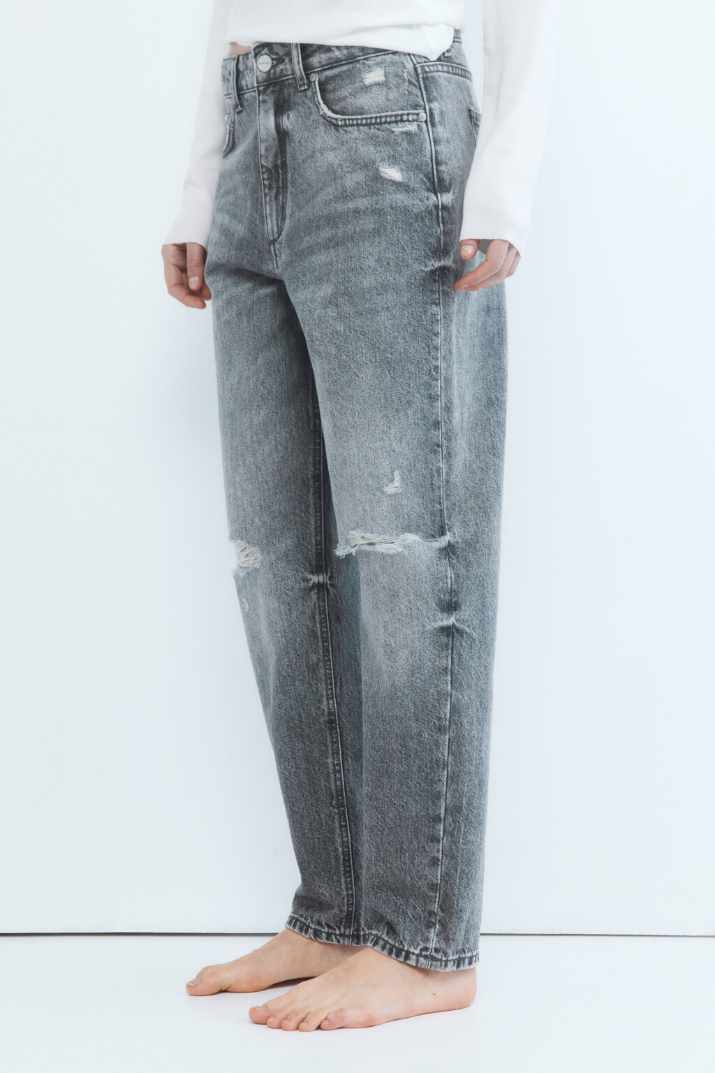 Джинсы mom с рваными коленями - цвет серый - 3