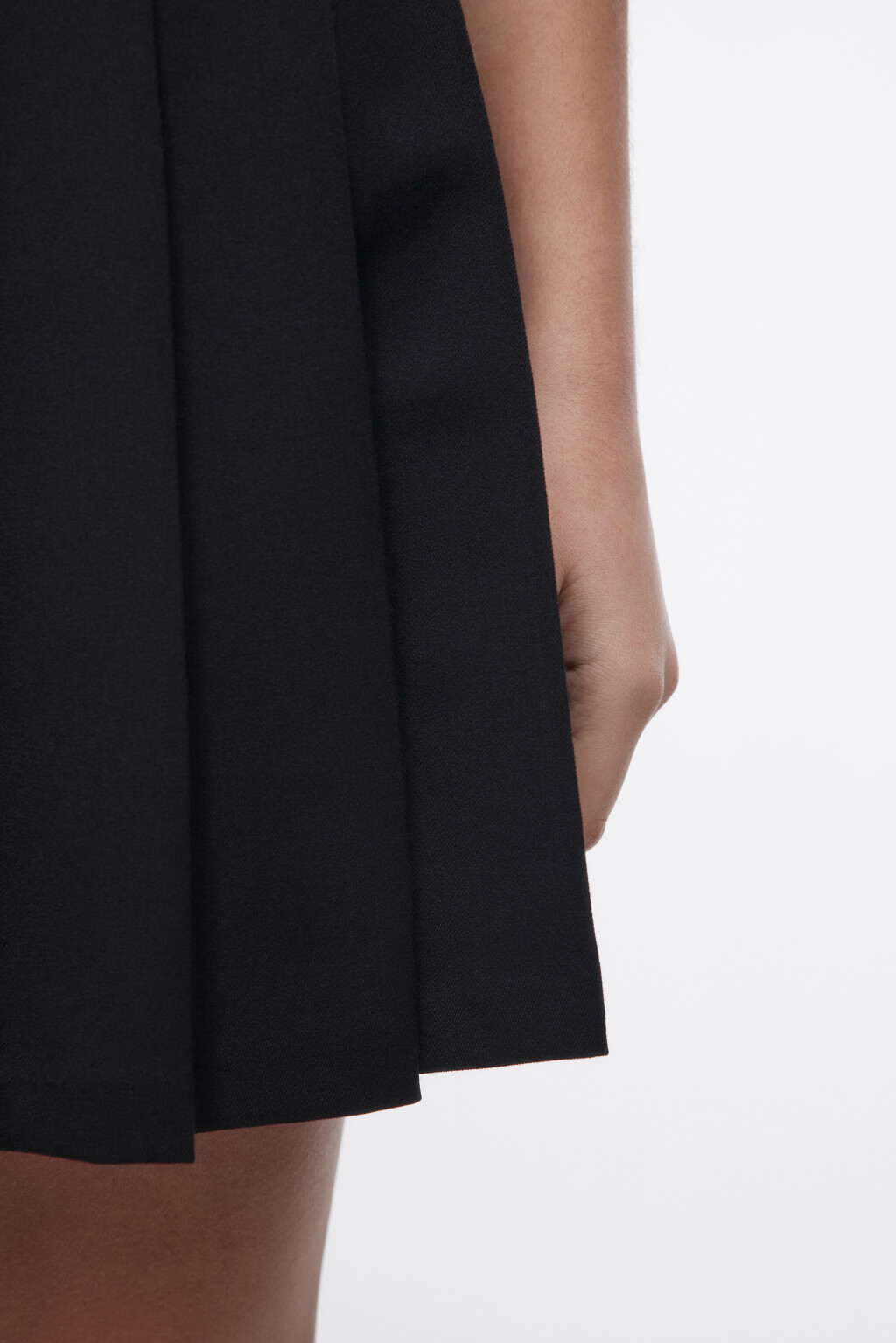 Юбка-шорты плиссированная с контрастным поясом - цвет черный - 6