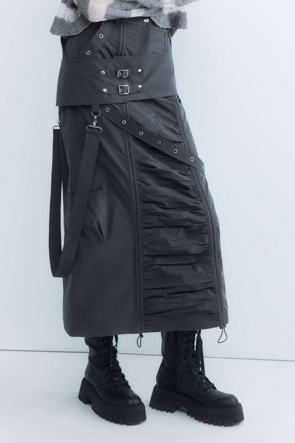 Юбка-парашют миди с ремешками и драпировками - цвет серый - 2