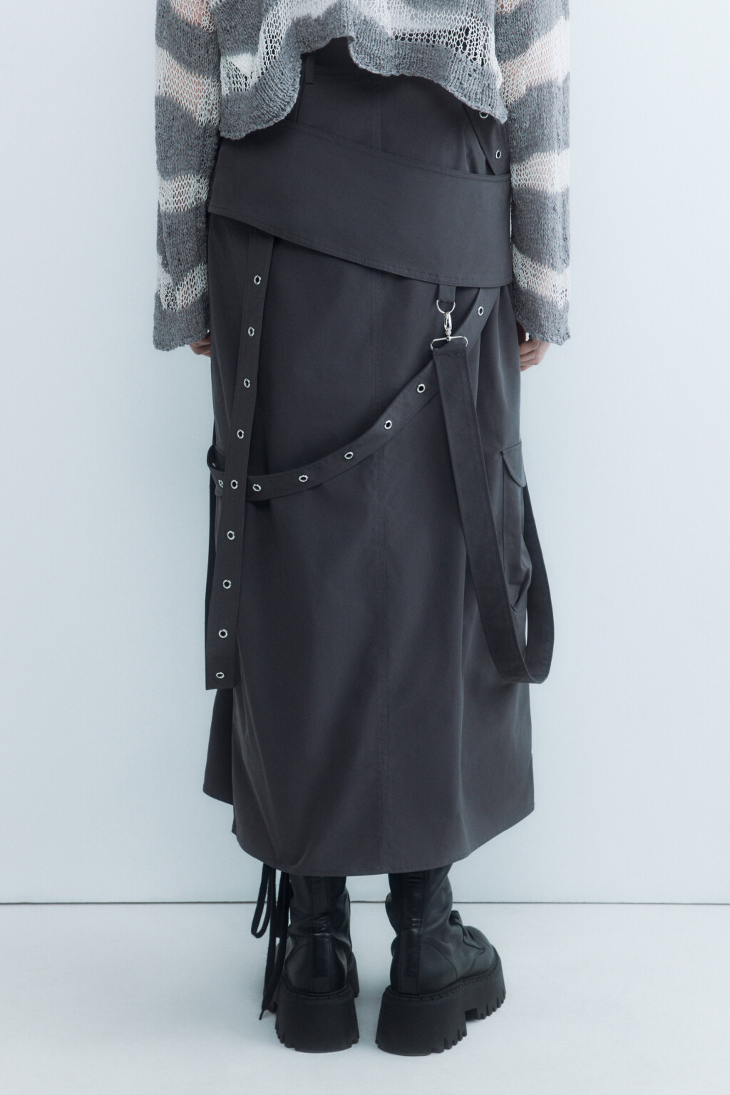 Юбка-парашют миди с ремешками и драпировками - цвет серый - 3