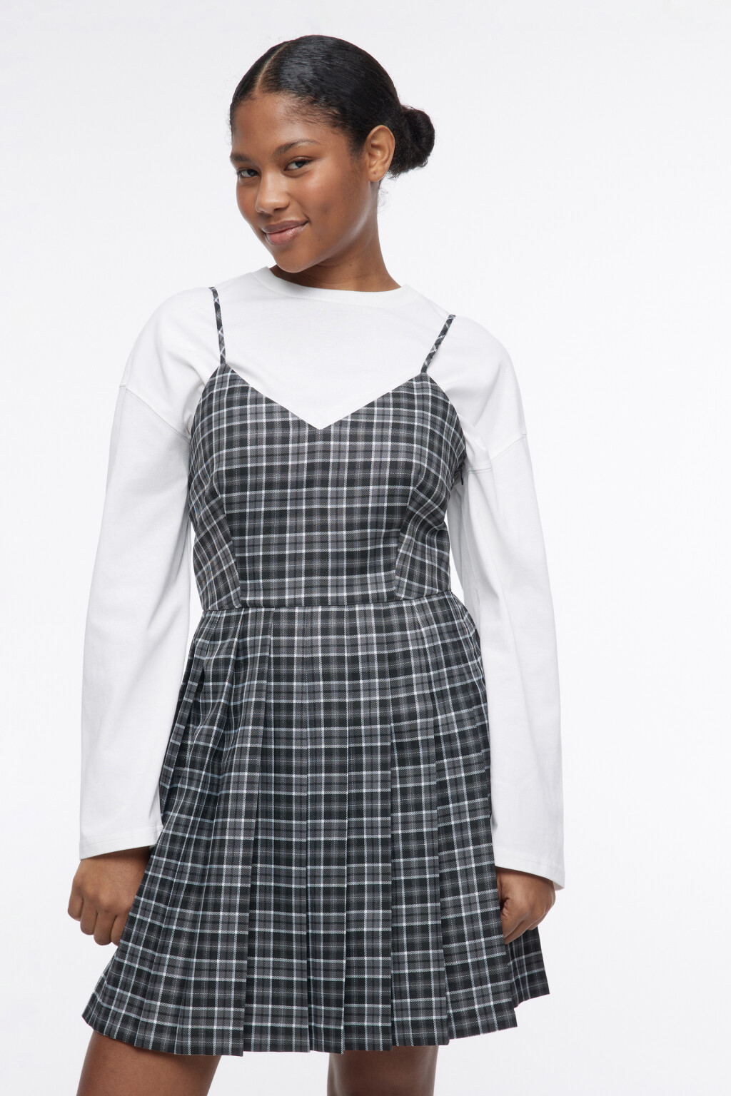 Платье-сарафан с плиссированной юбкой - цвет черный - 2