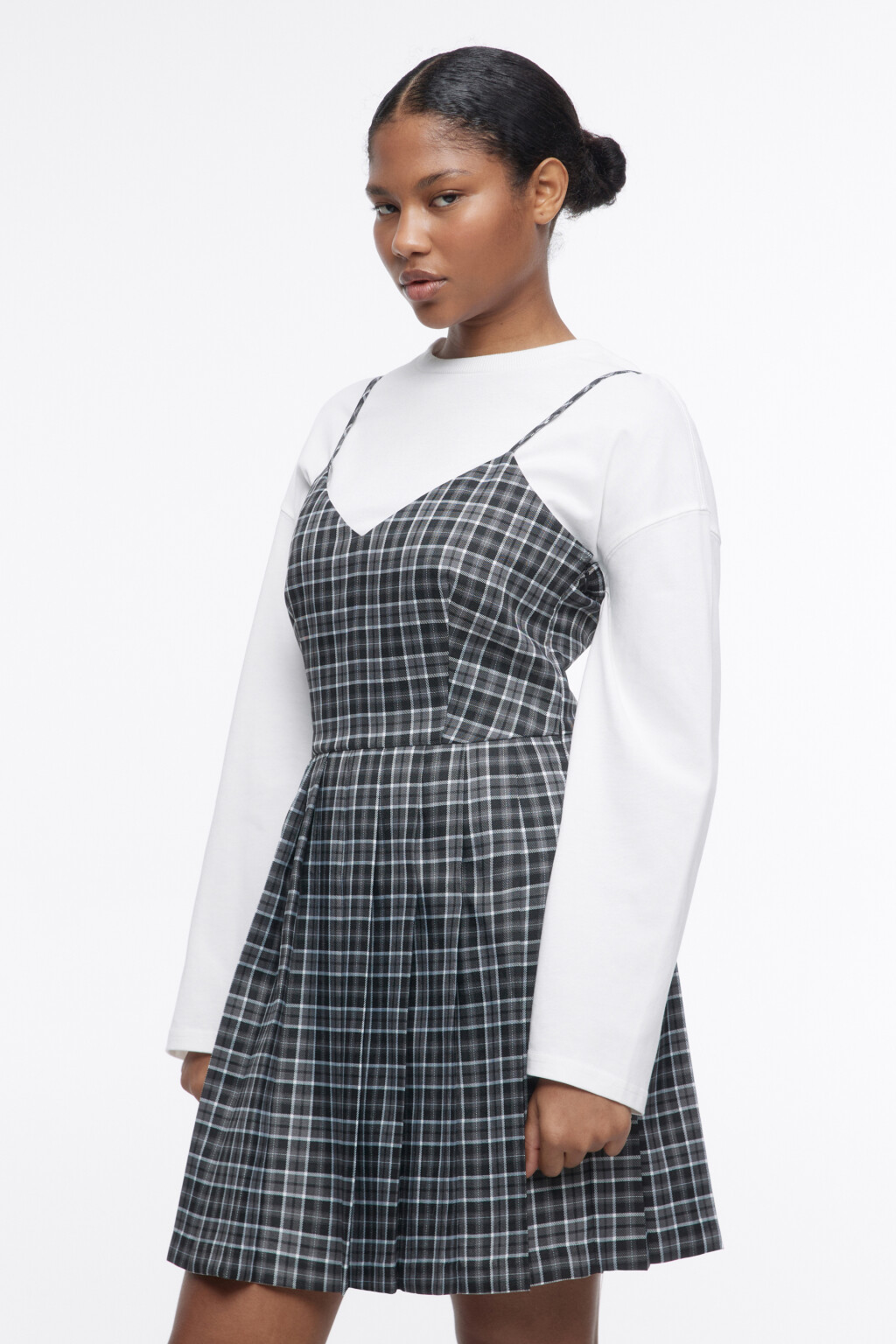 Платье-сарафан с плиссированной юбкой - цвет черный - 4