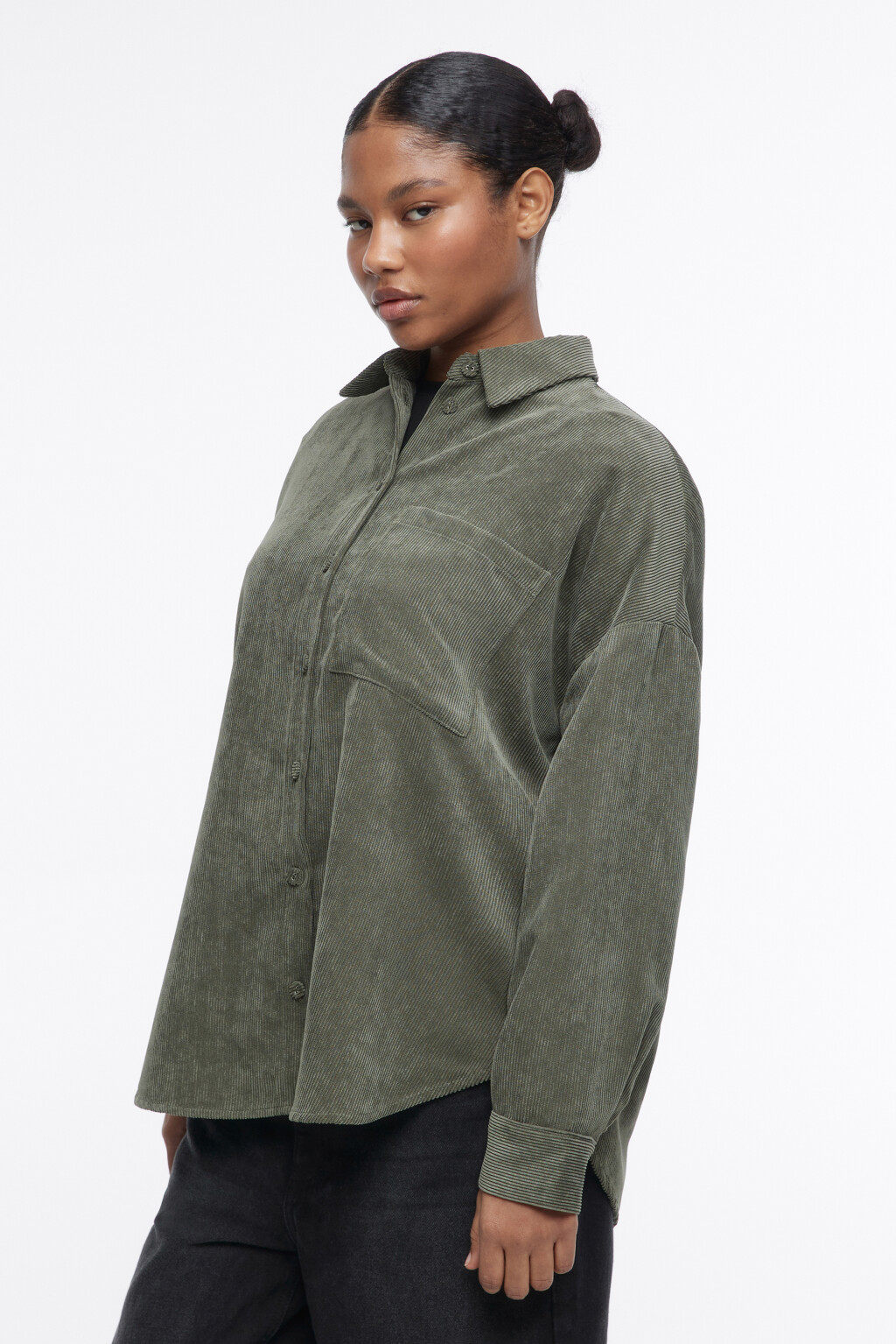 Рубашка oversize вельветовая с карманом - цвет зеленый - 3