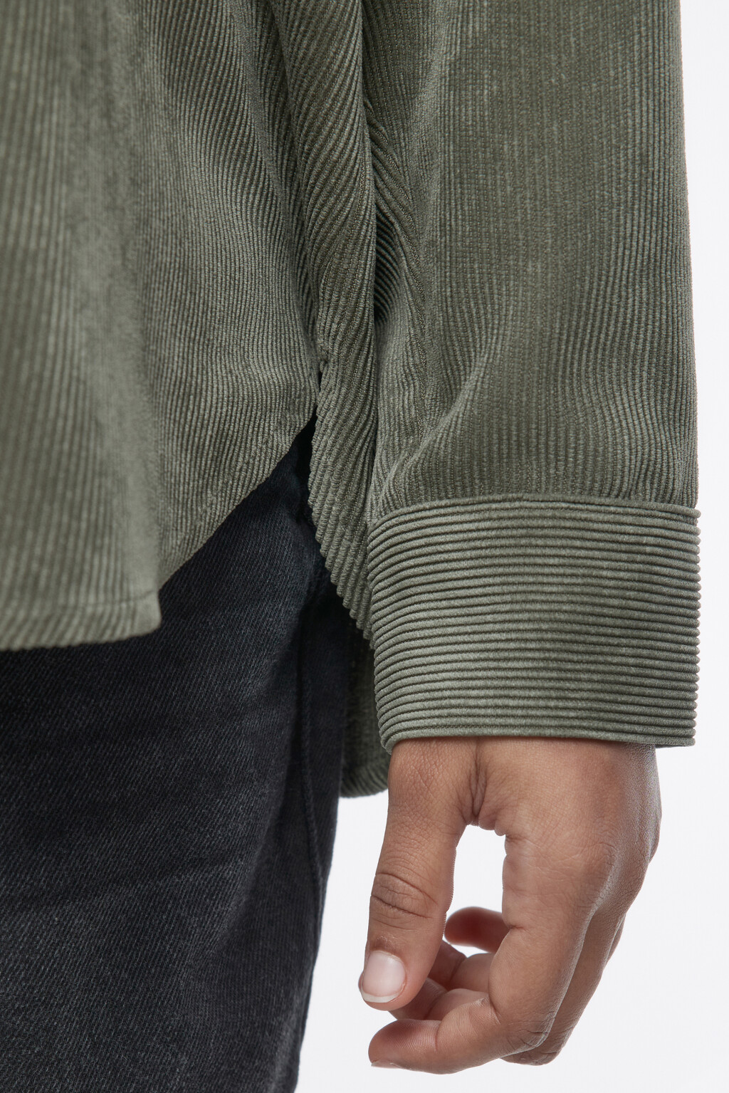 Рубашка oversize вельветовая с карманом - цвет зеленый - 7