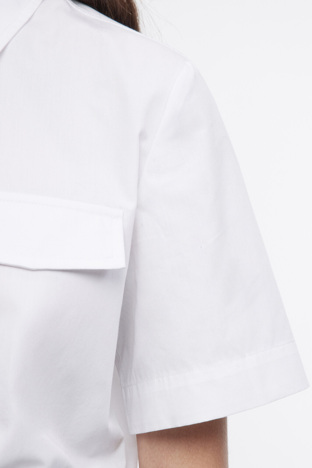 Блузка-рубашка укороченная с галстуком - цвет белый - 6