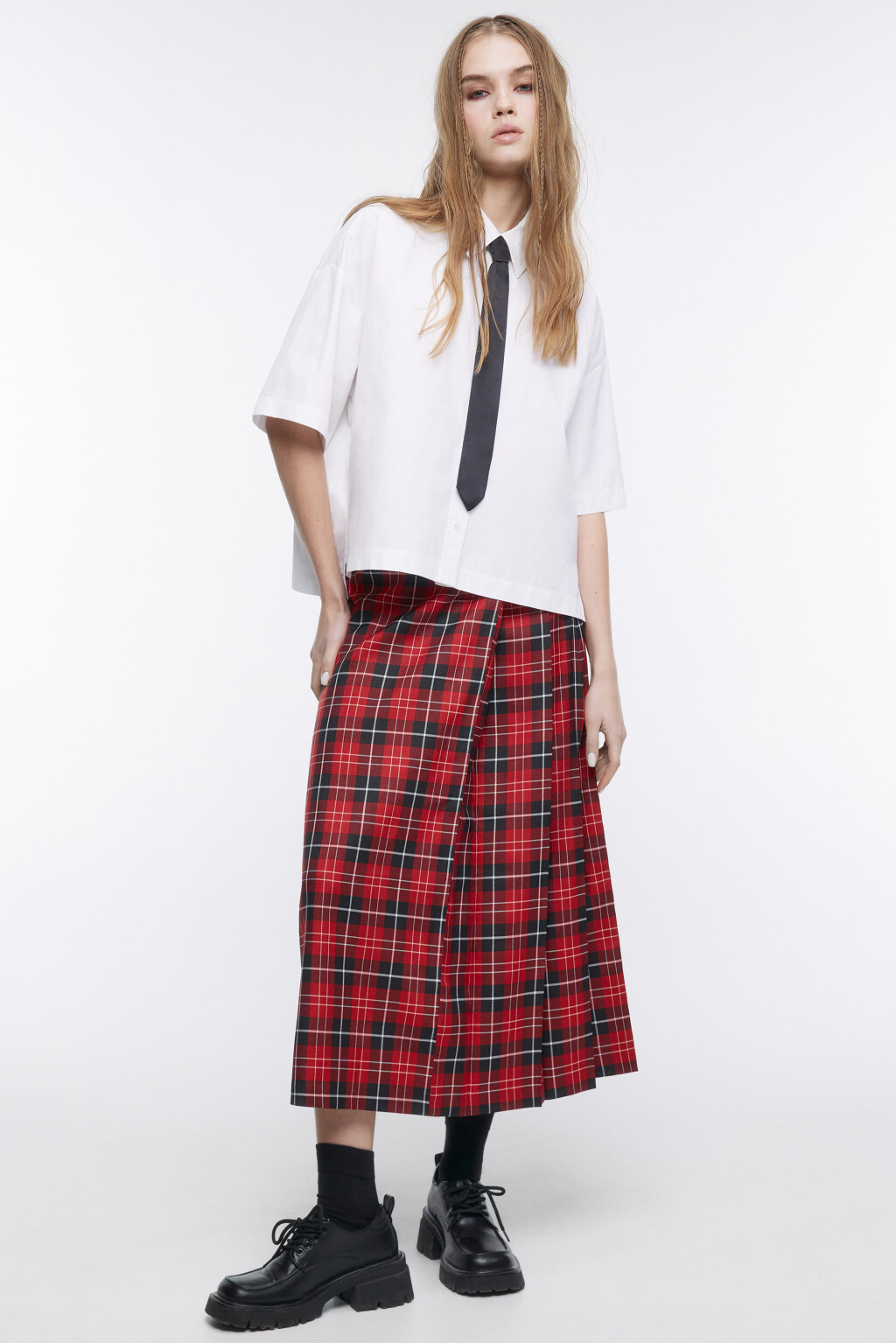 Блузка с короткими рукавами и галстуком - цвет белый - 1