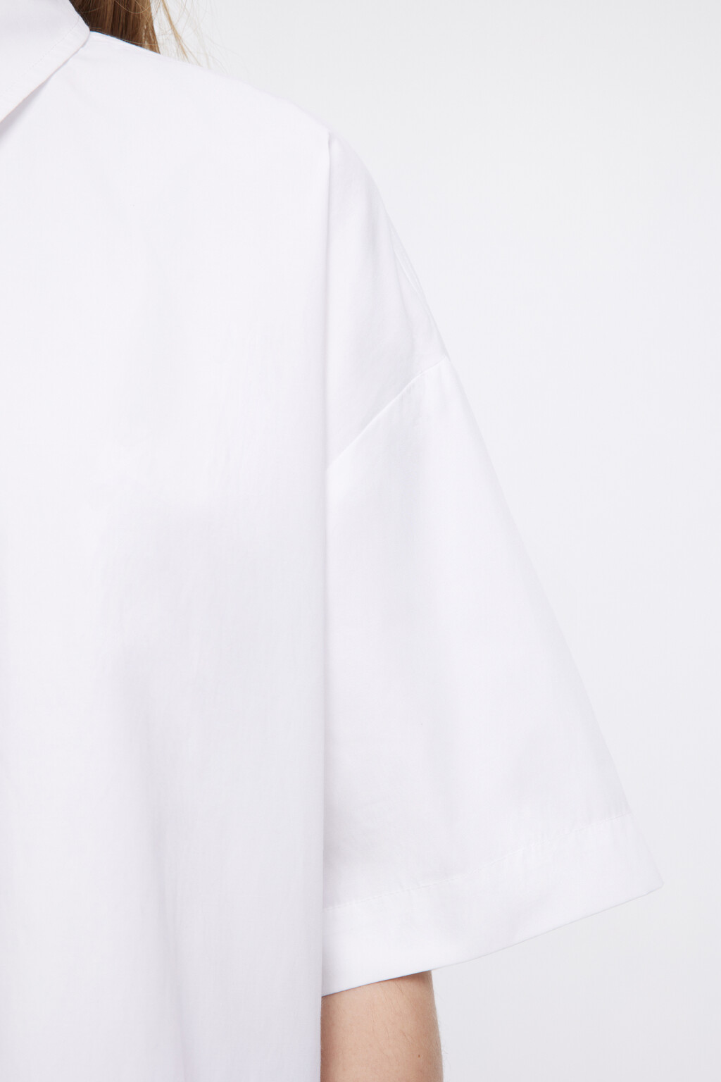 Блузка с короткими рукавами и галстуком - цвет белый - 7