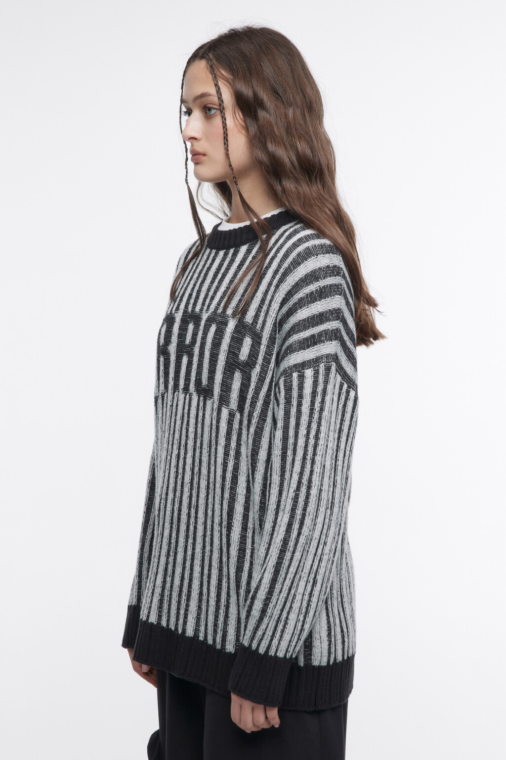 Джемпер oversize вязаный с надписью - цвет черный - 3