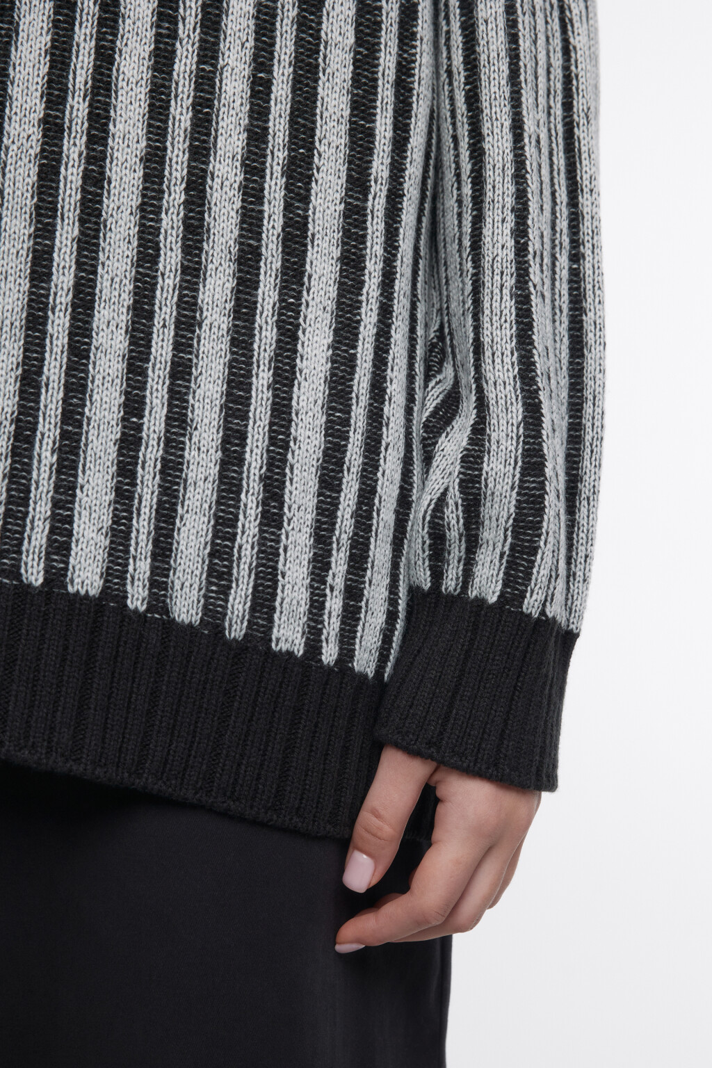 Джемпер oversize вязаный с надписью - цвет черный - 7