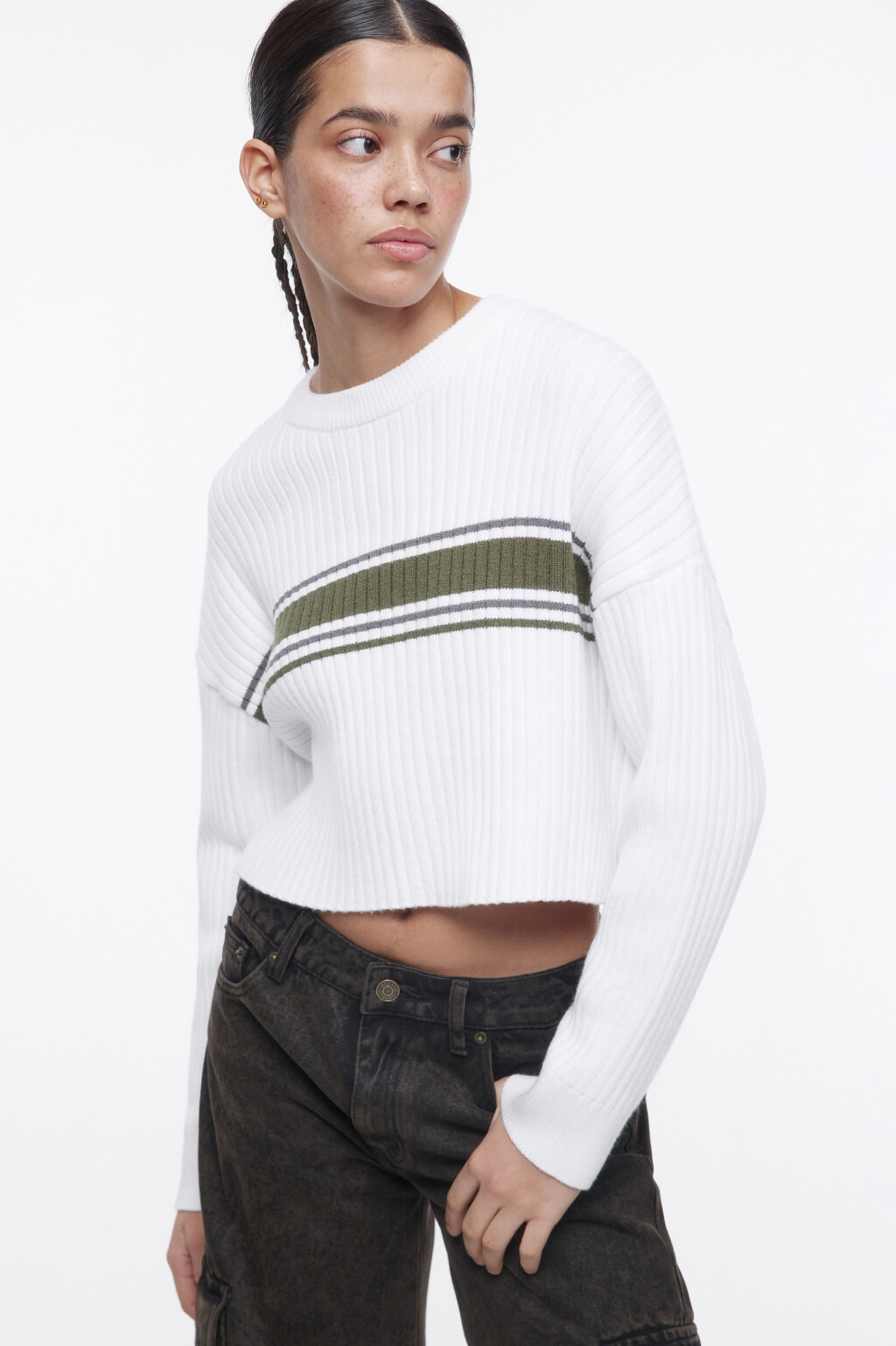 Джемпер вязаный укороченный в полоску - цвет бежевый - 1