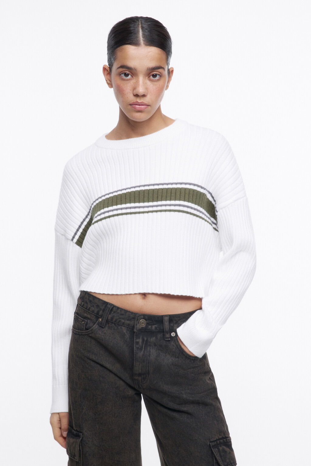 Джемпер вязаный укороченный в полоску - цвет бежевый - 2