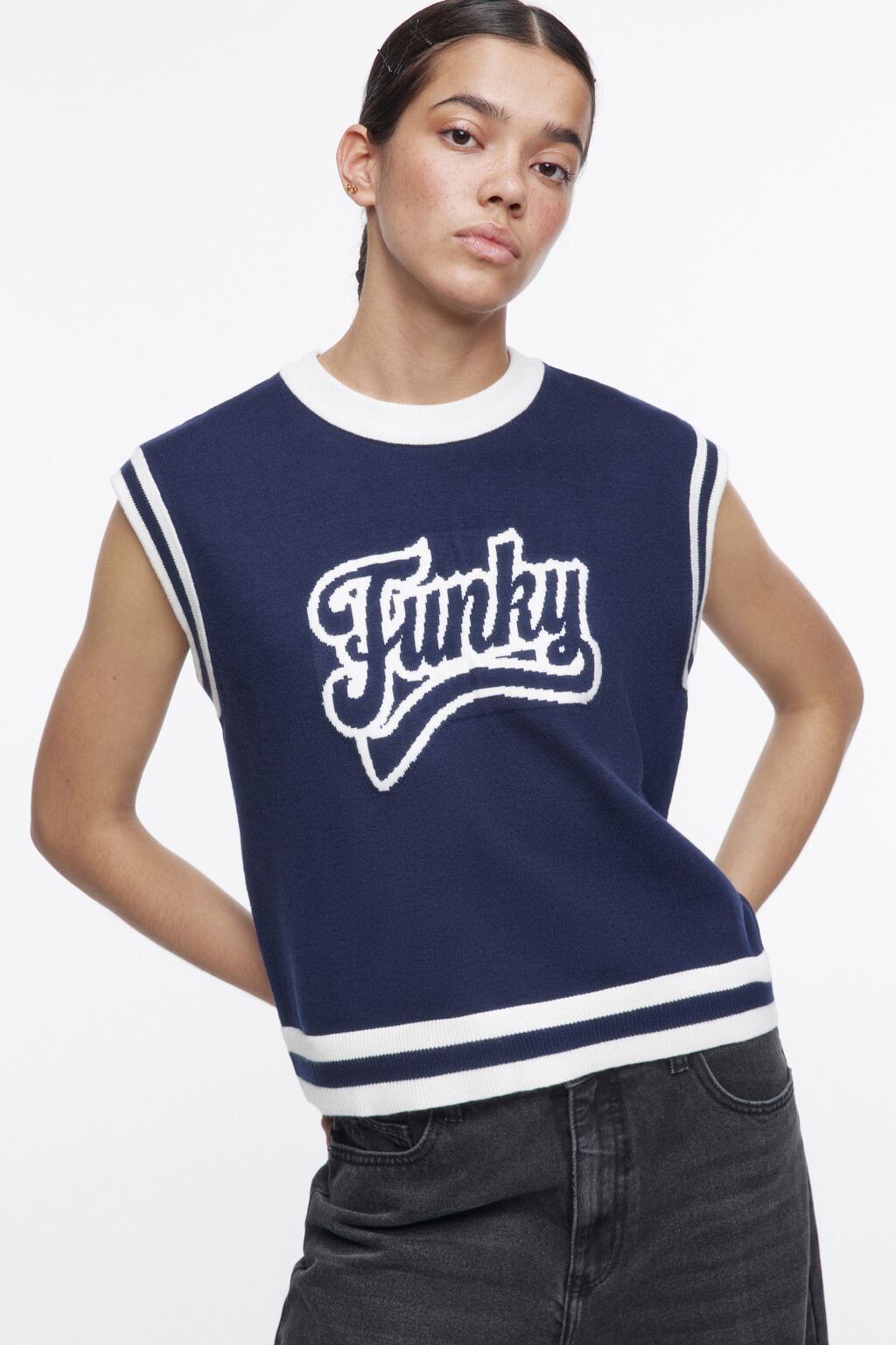 Жилет вязаный с принтом-вышивкой - цвет синий - 1