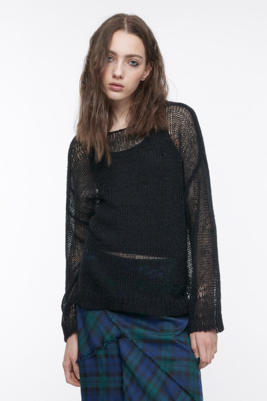Джемпер тонкой фактурной вязки - цвет черный - 2