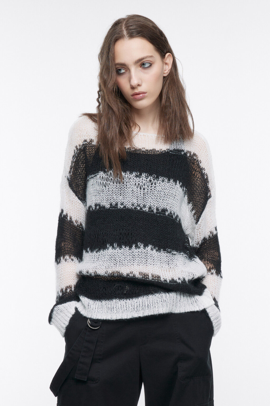 Джемпер тонкой фактурной вязки - цвет белый - 2