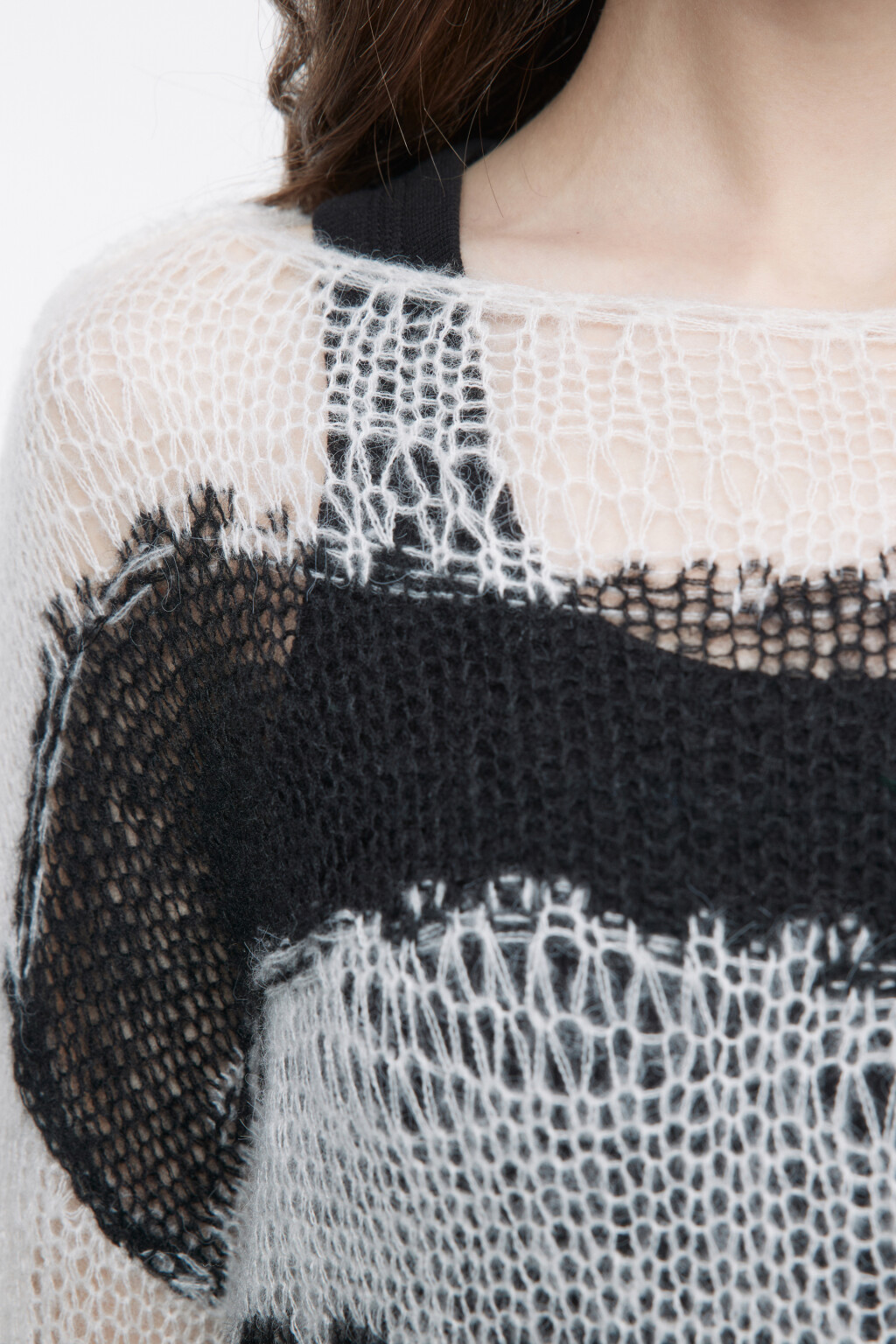 Джемпер тонкой фактурной вязки - цвет белый - 6