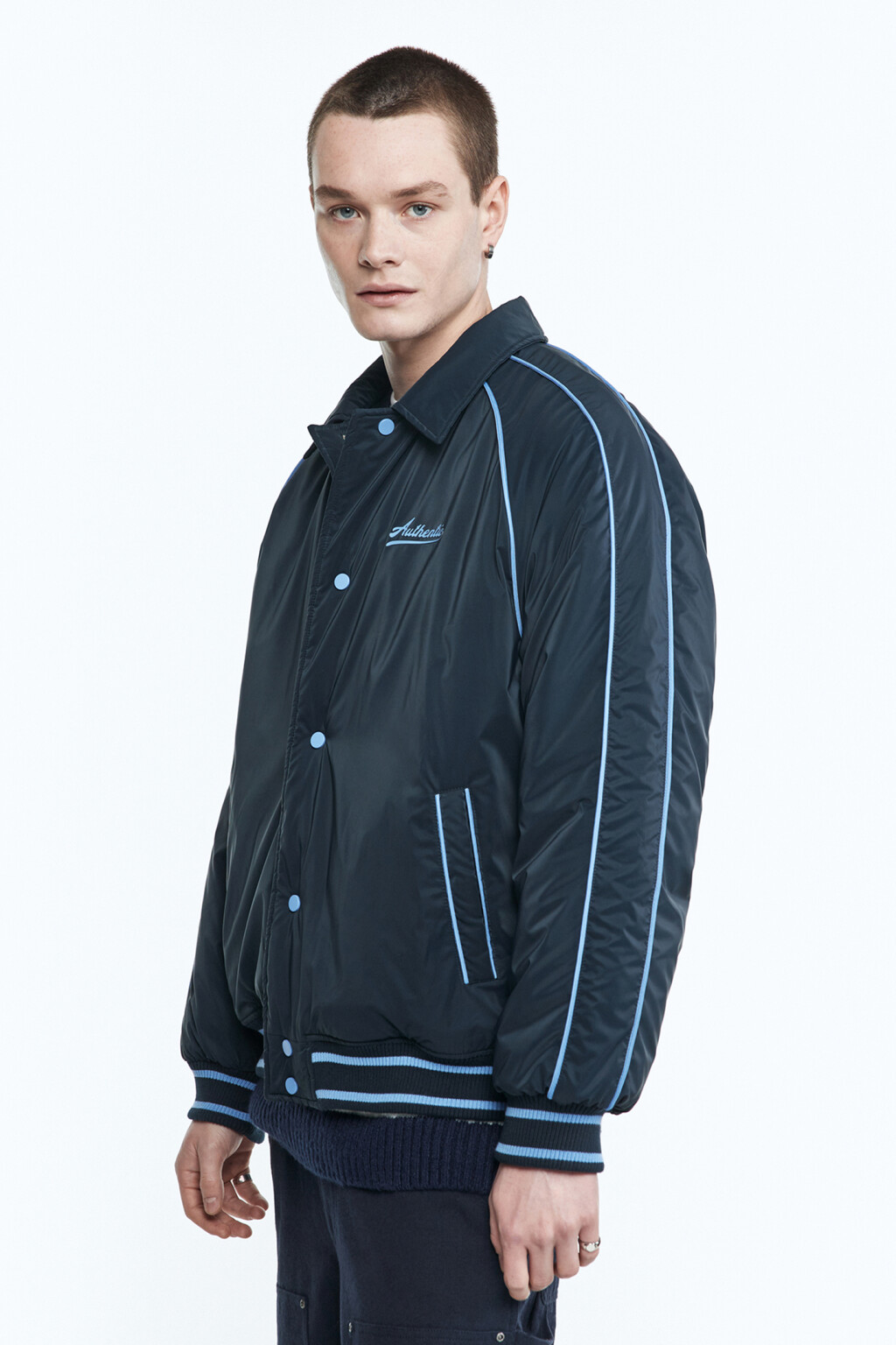 Куртка-бомбер утепленная с отложным воротником - цвет синий - 4