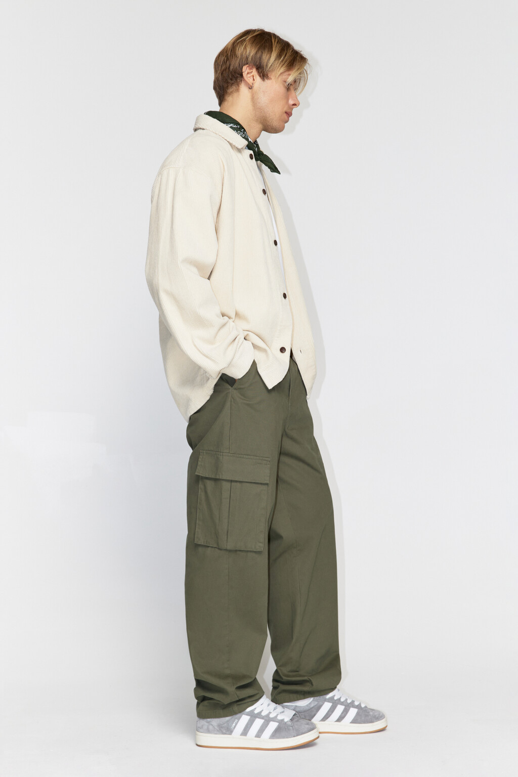 Брюки-карго широкие со средней посадкой - цвет зеленый - 1