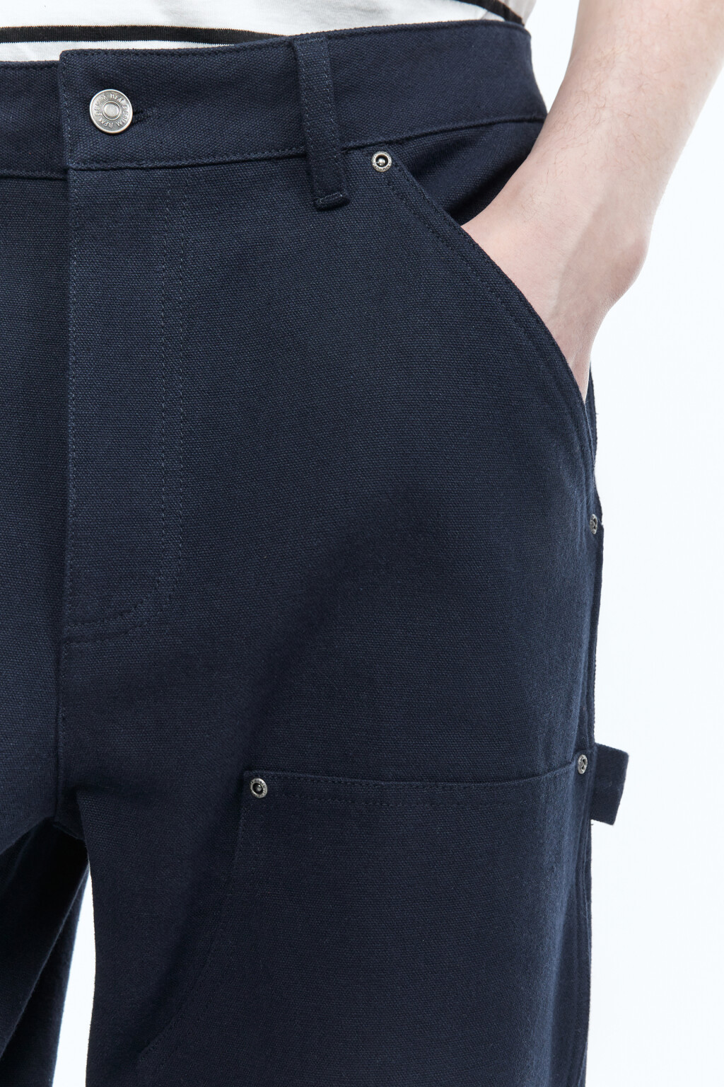 Джинсы прямые с заклепками и открытыми срезами - цвет синий - 6