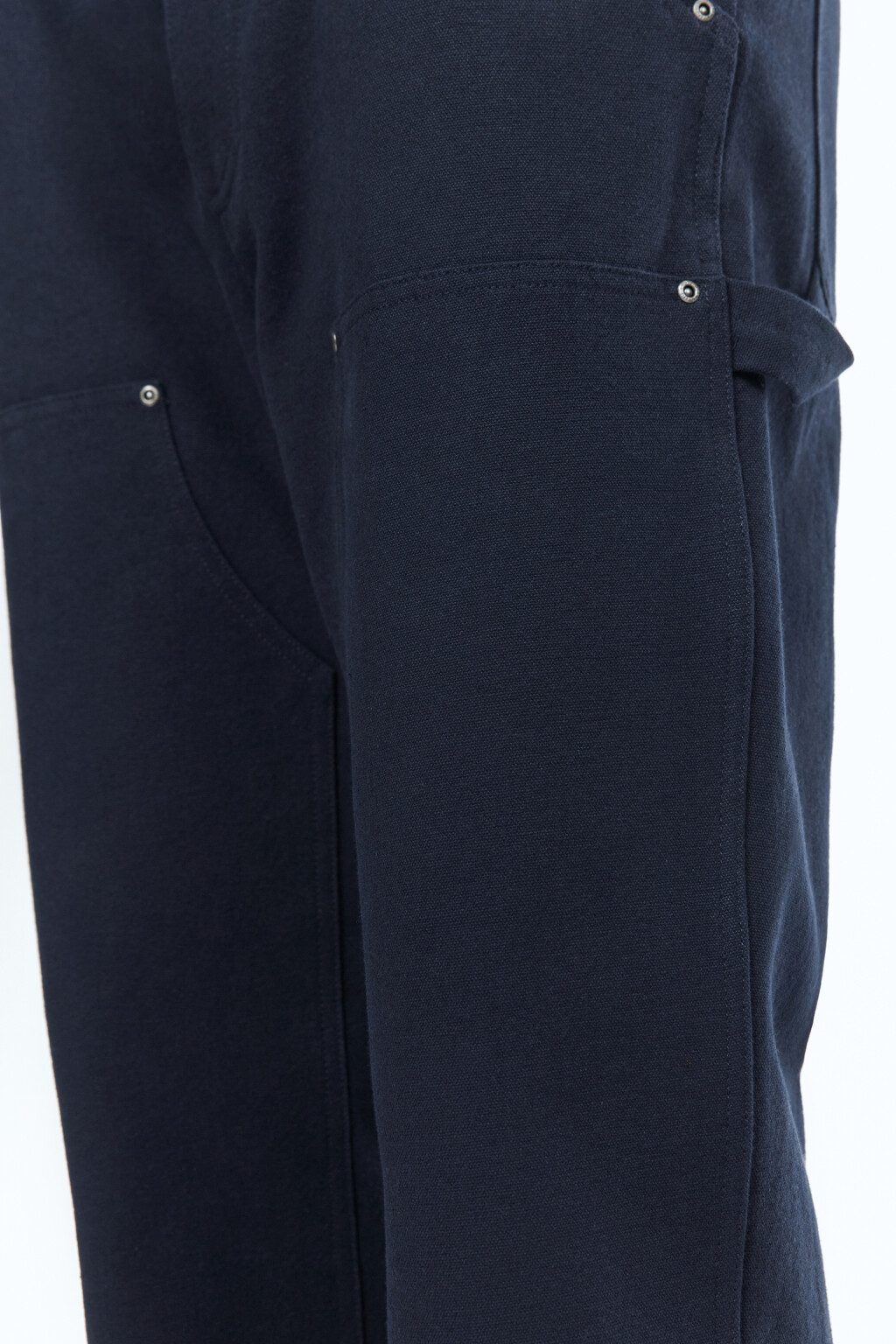 Джинсы прямые с заклепками и открытыми срезами - цвет синий - 7