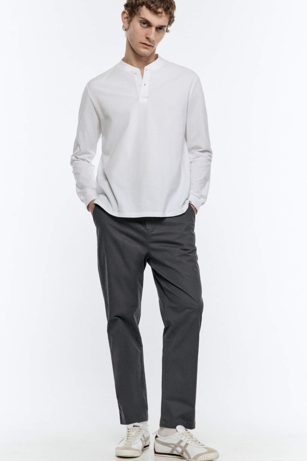 Брюки-чинос зауженные со средней посадкой - цвет серый - 1