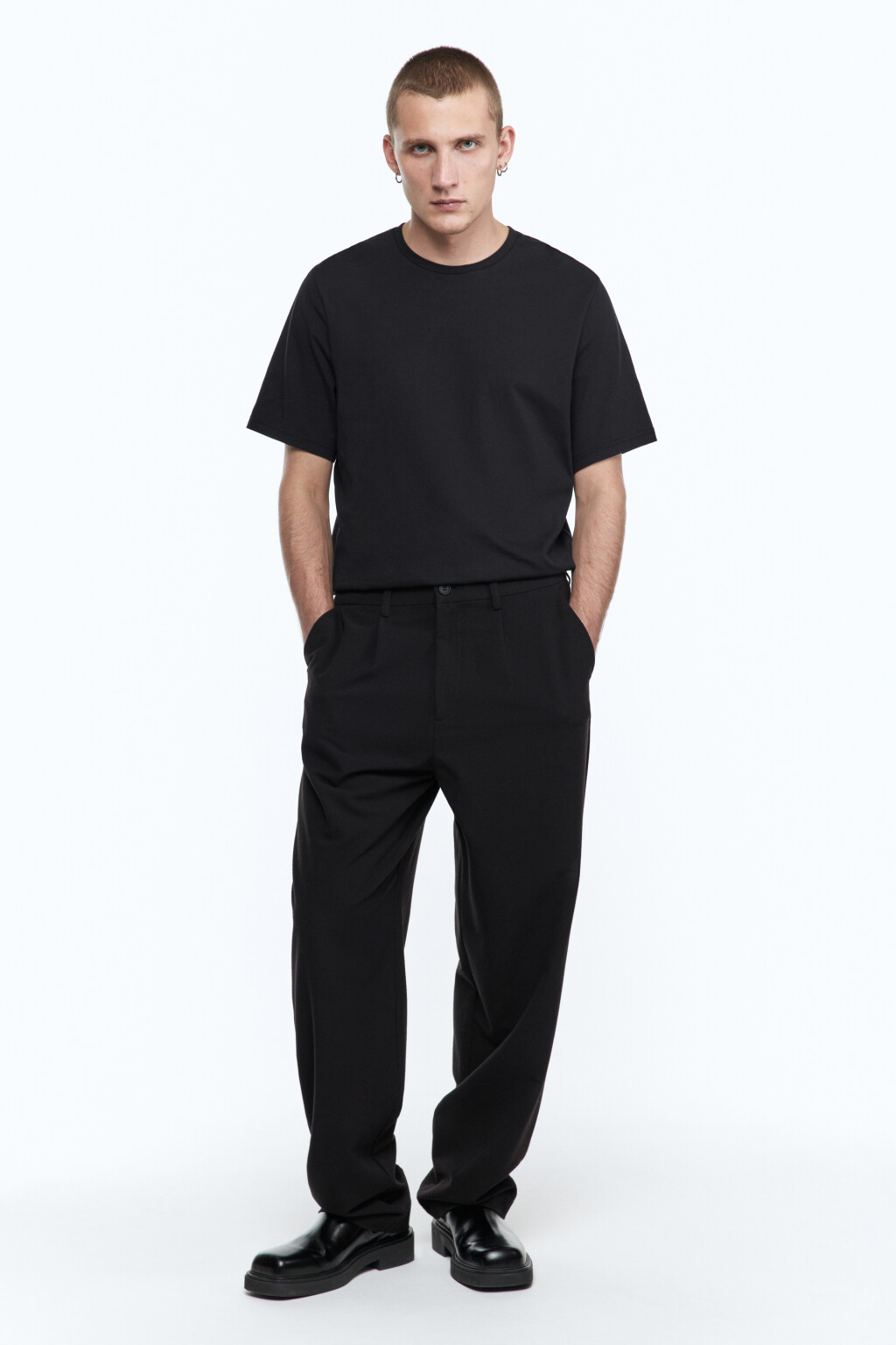 Брюки широкие костюмные со стрелками - цвет черный - 6