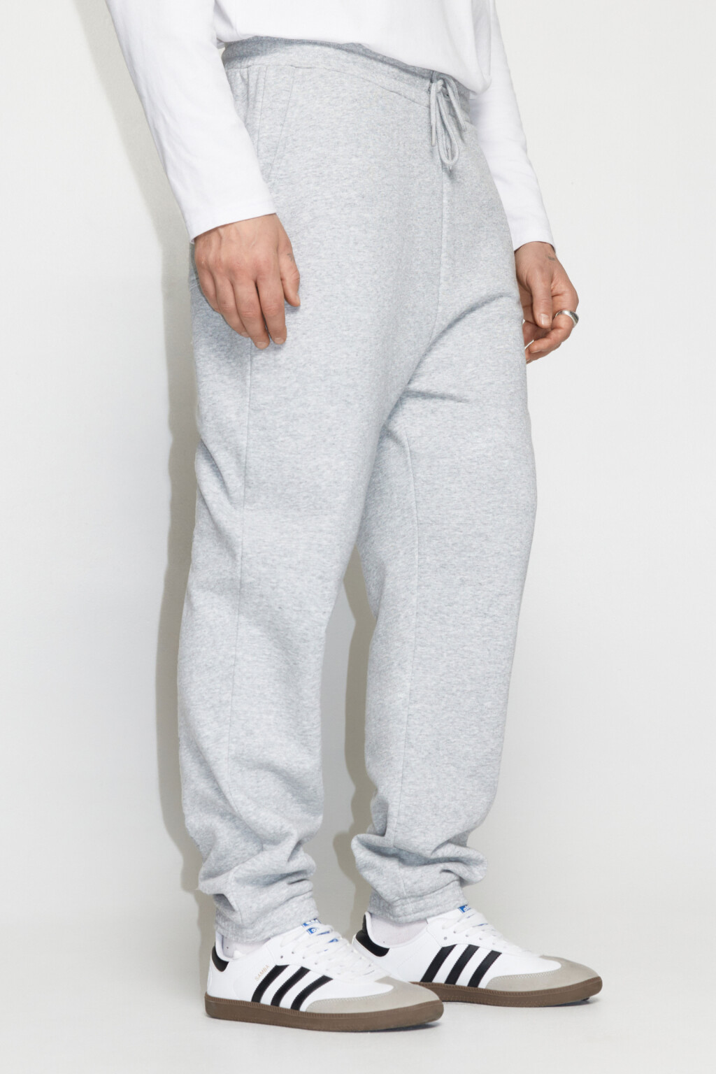 Брюки-джоггеры трикотажные с завязками - цвет серый - 3