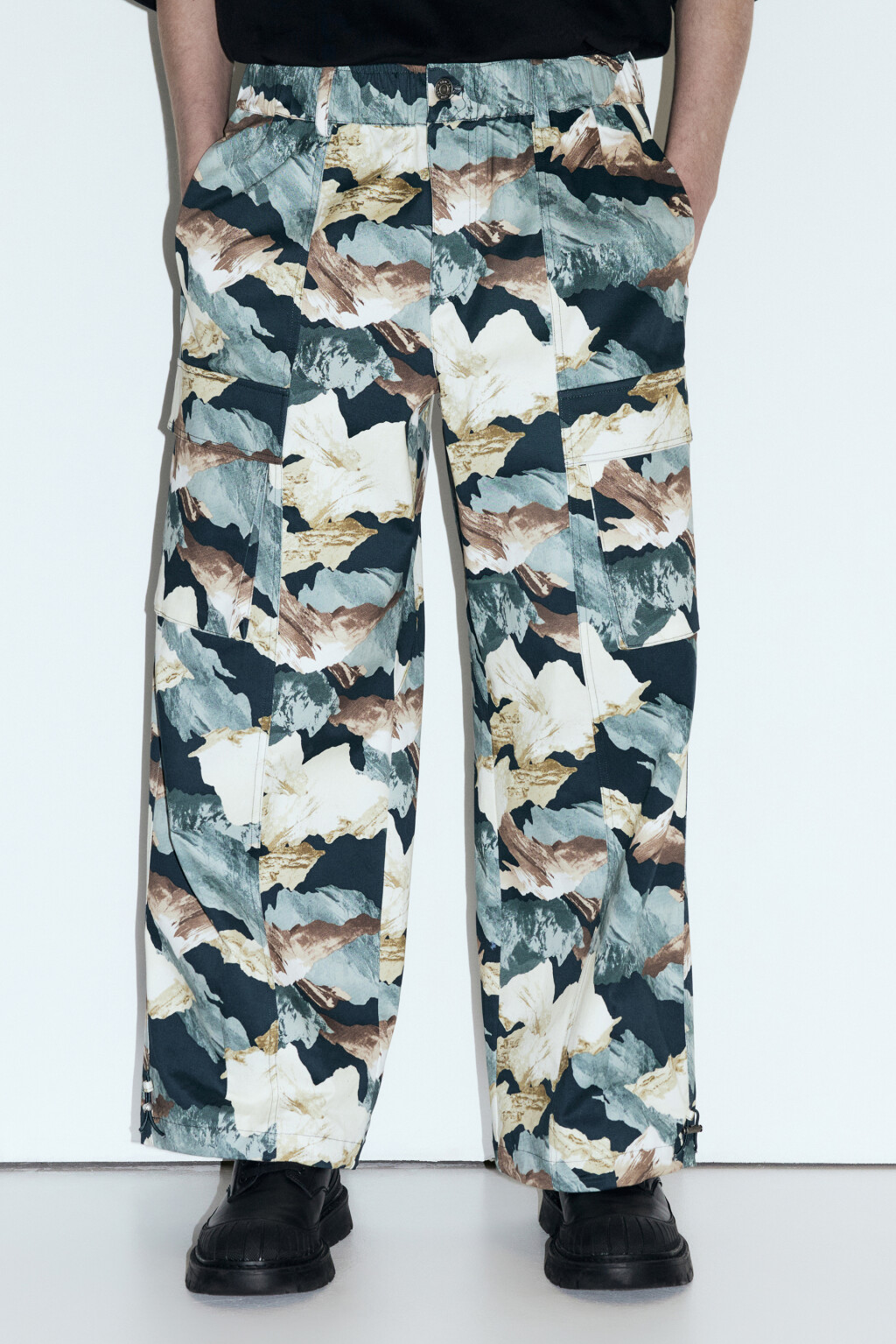 Брюки-карго широкие с принтом-пейзажем - цвет зеленый - 2