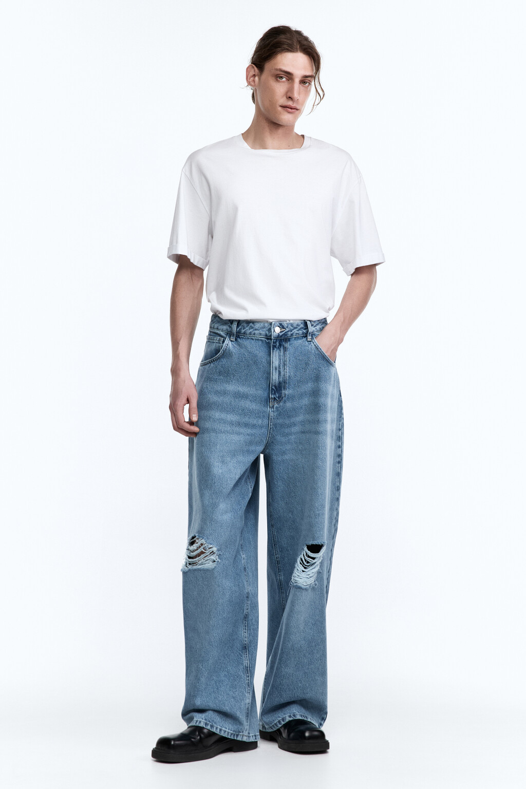 Джинсы экстраширокие с рваными коленями - цвет голубой - 5