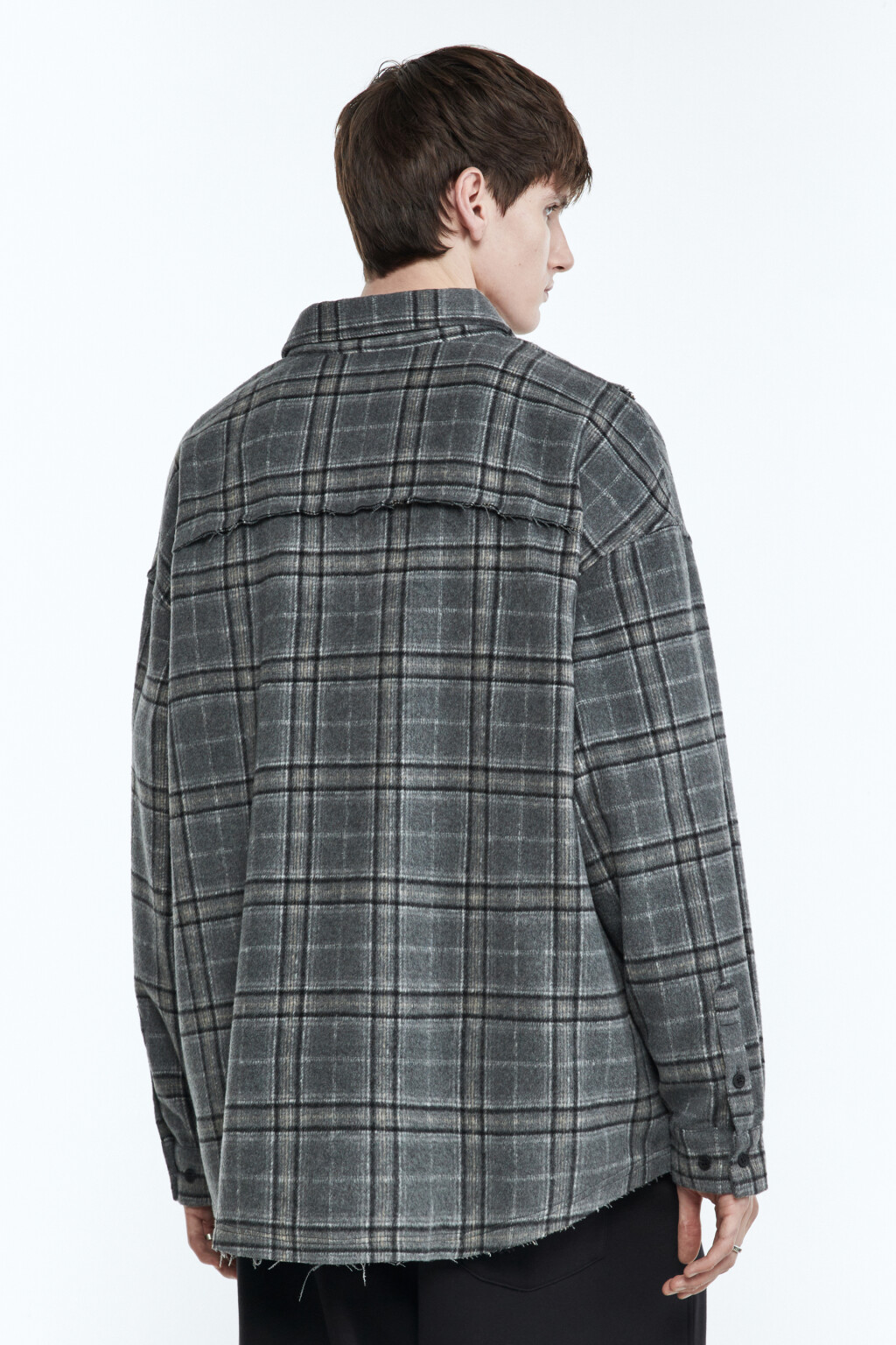 Рубашка клетчатая с открытыми срезами - цвет серый - 5