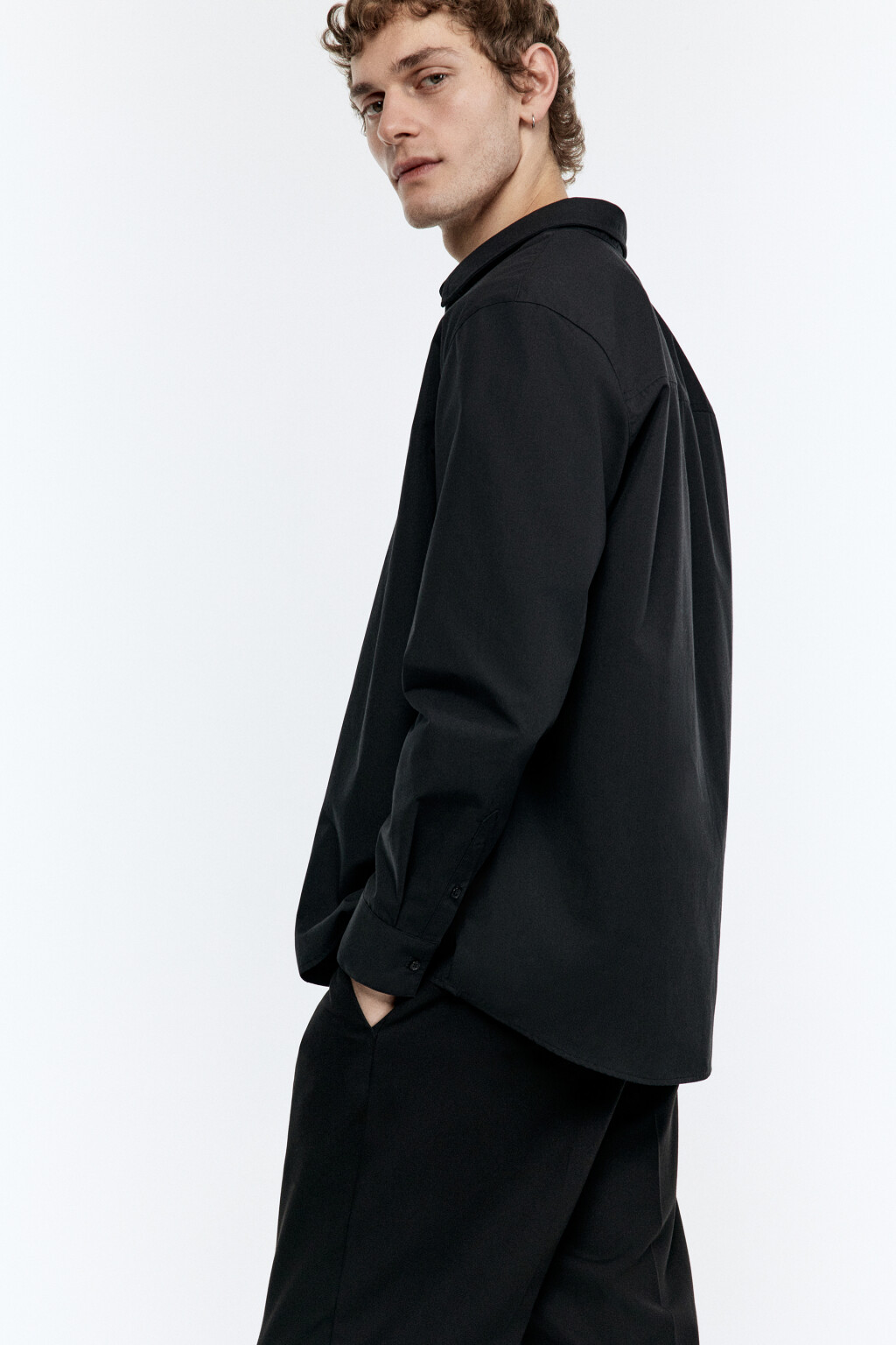 Рубашка классическая приталенная - цвет черный - 2