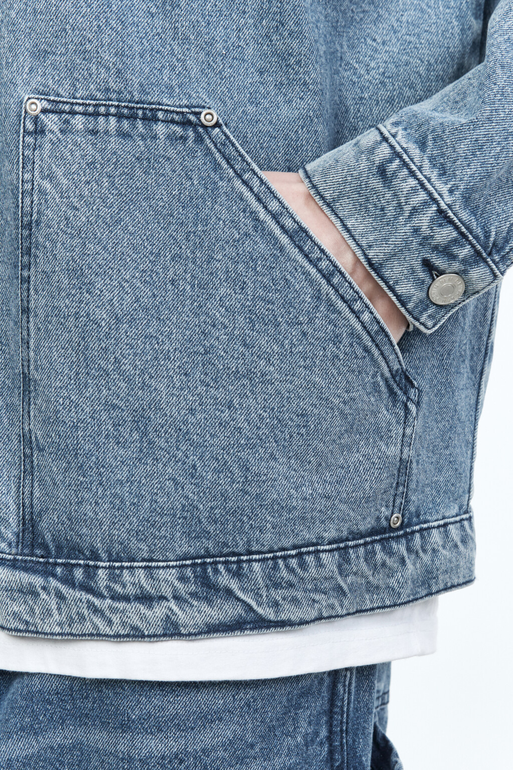 Рубашка джинсовая с карманами - цвет голубой - 7