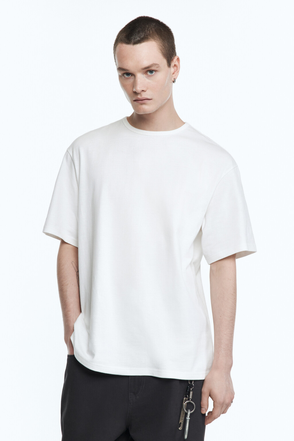 Футболка прямая базовая - цвет белый - 2