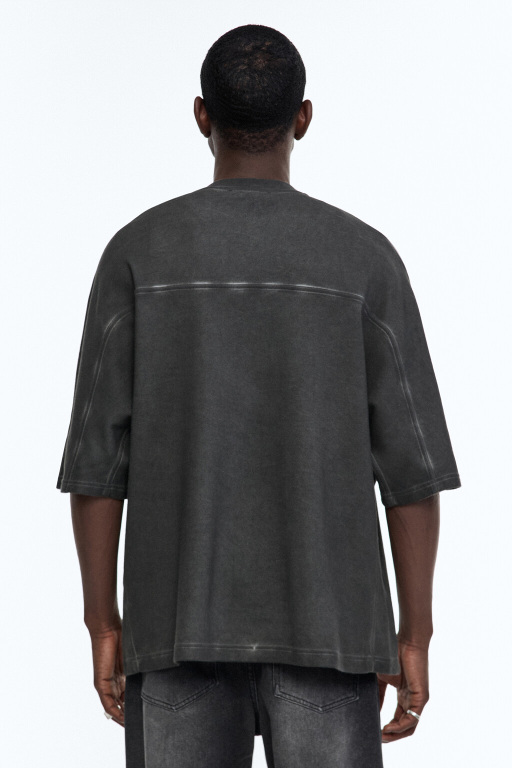 Футболка oversize с состаренным эффектом и принтом - цвет серый - 5