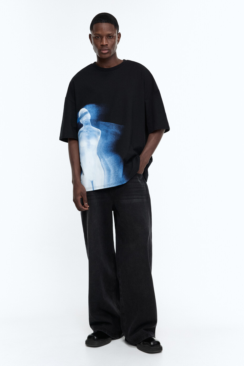 Футболка oversize с принтом-абстракцией - цвет черный - 2