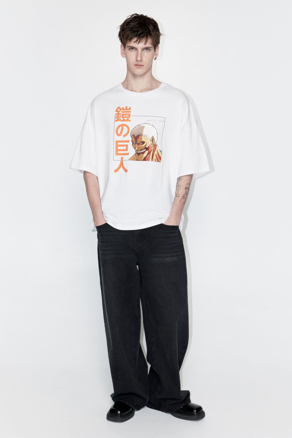 Футболка свободная с принтом Атака титанов - цвет белый - 6