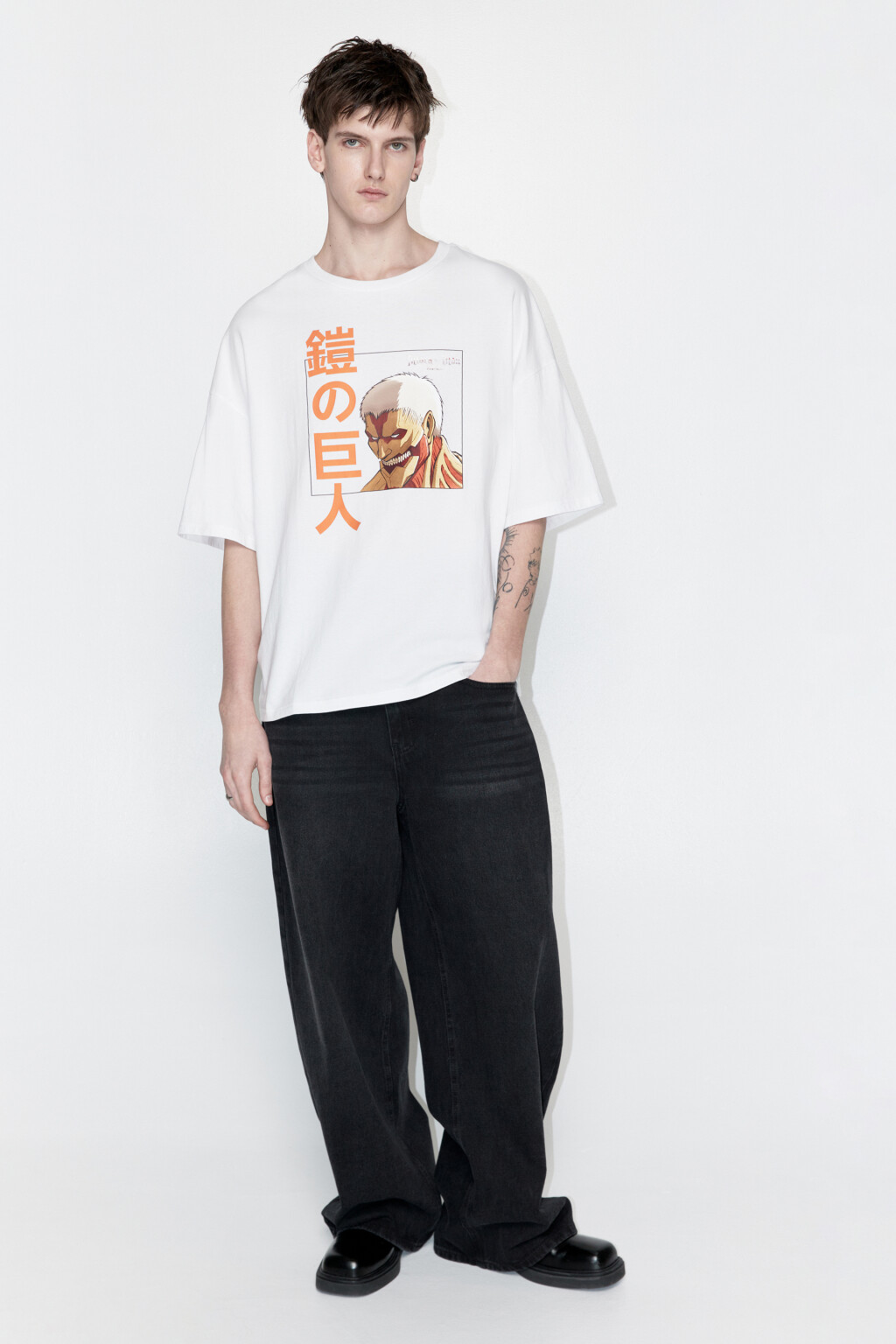 Футболка свободная с принтом Атака титанов - цвет белый - 7